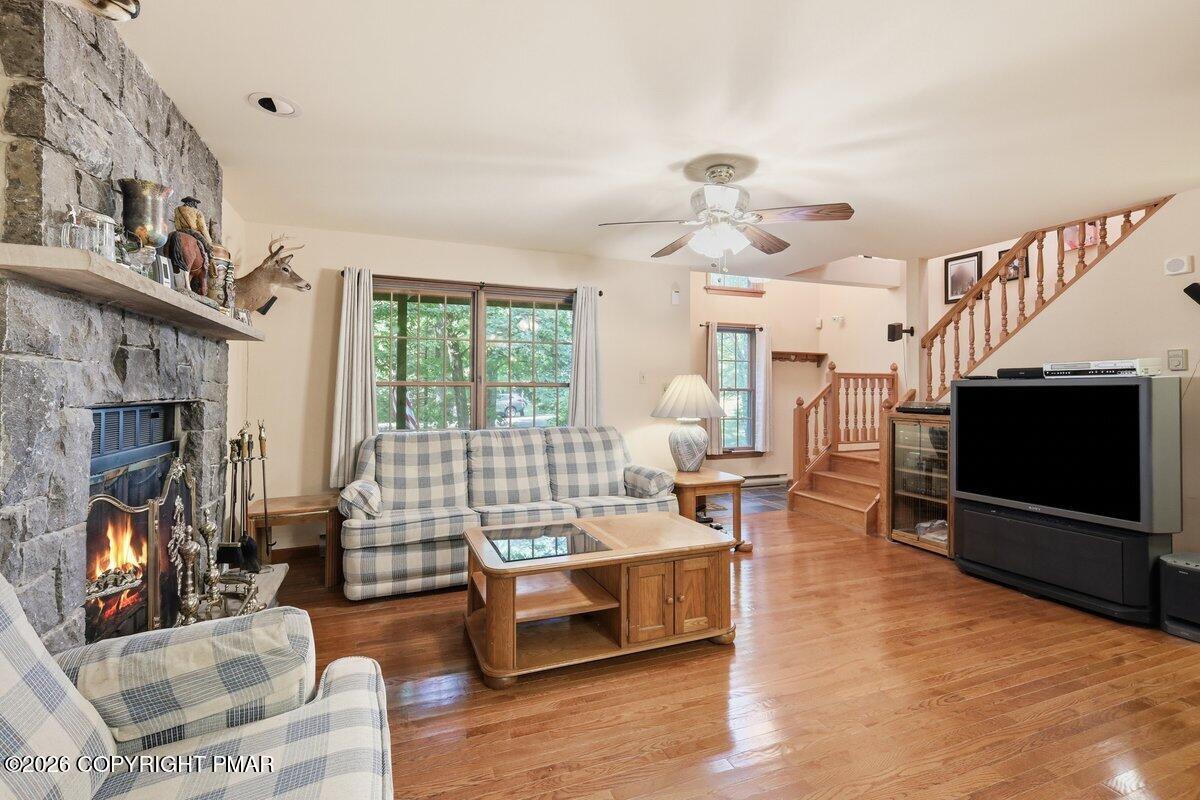 425 Underhill Drive Property Photo 6