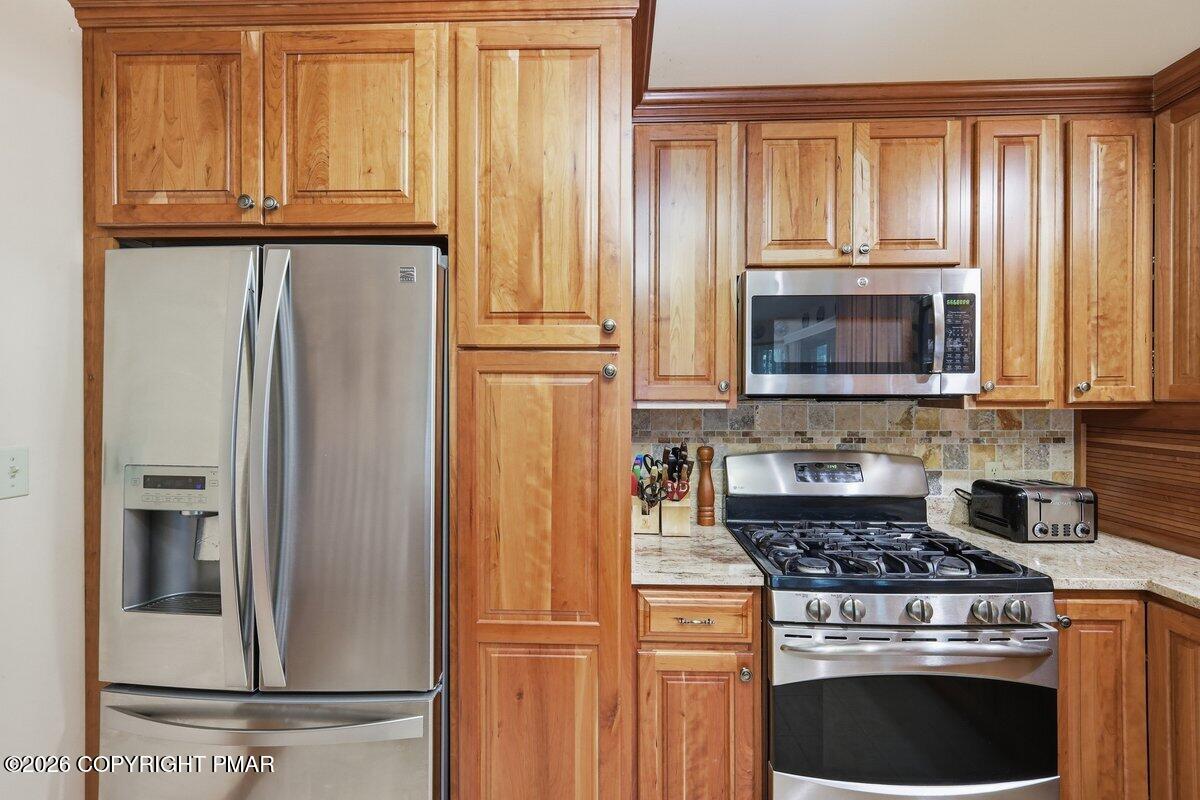 425 Underhill Drive Property Photo 19