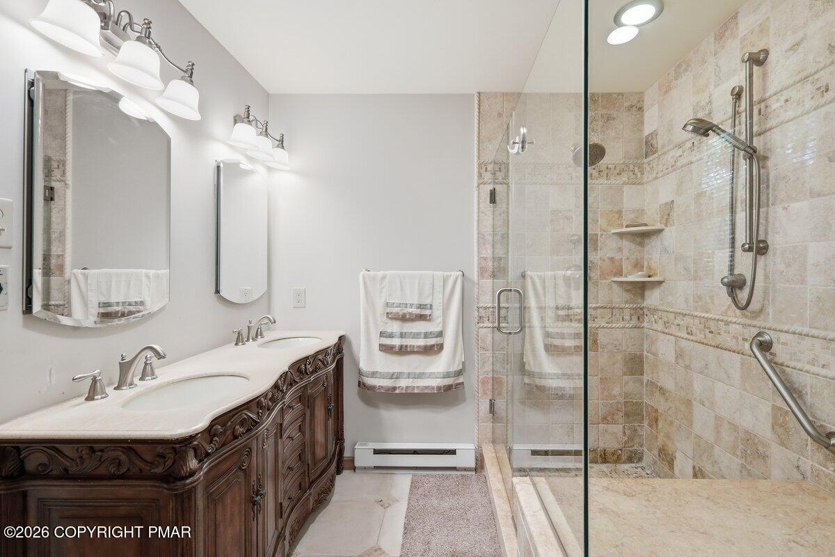 425 Underhill Drive Property Photo 25