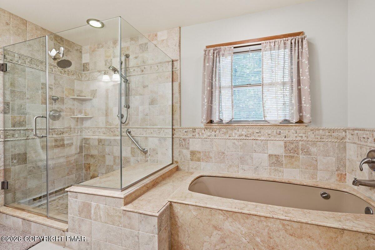 425 Underhill Drive Property Photo 30
