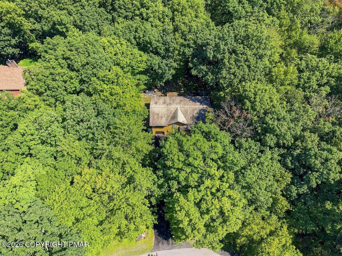 425 Underhill Drive Property Photo 52