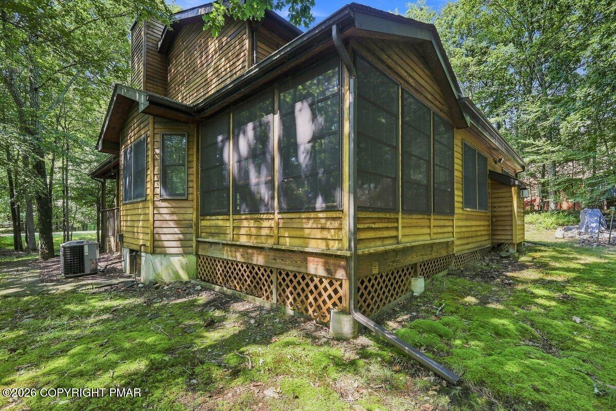 425 Underhill Drive Property Photo 53