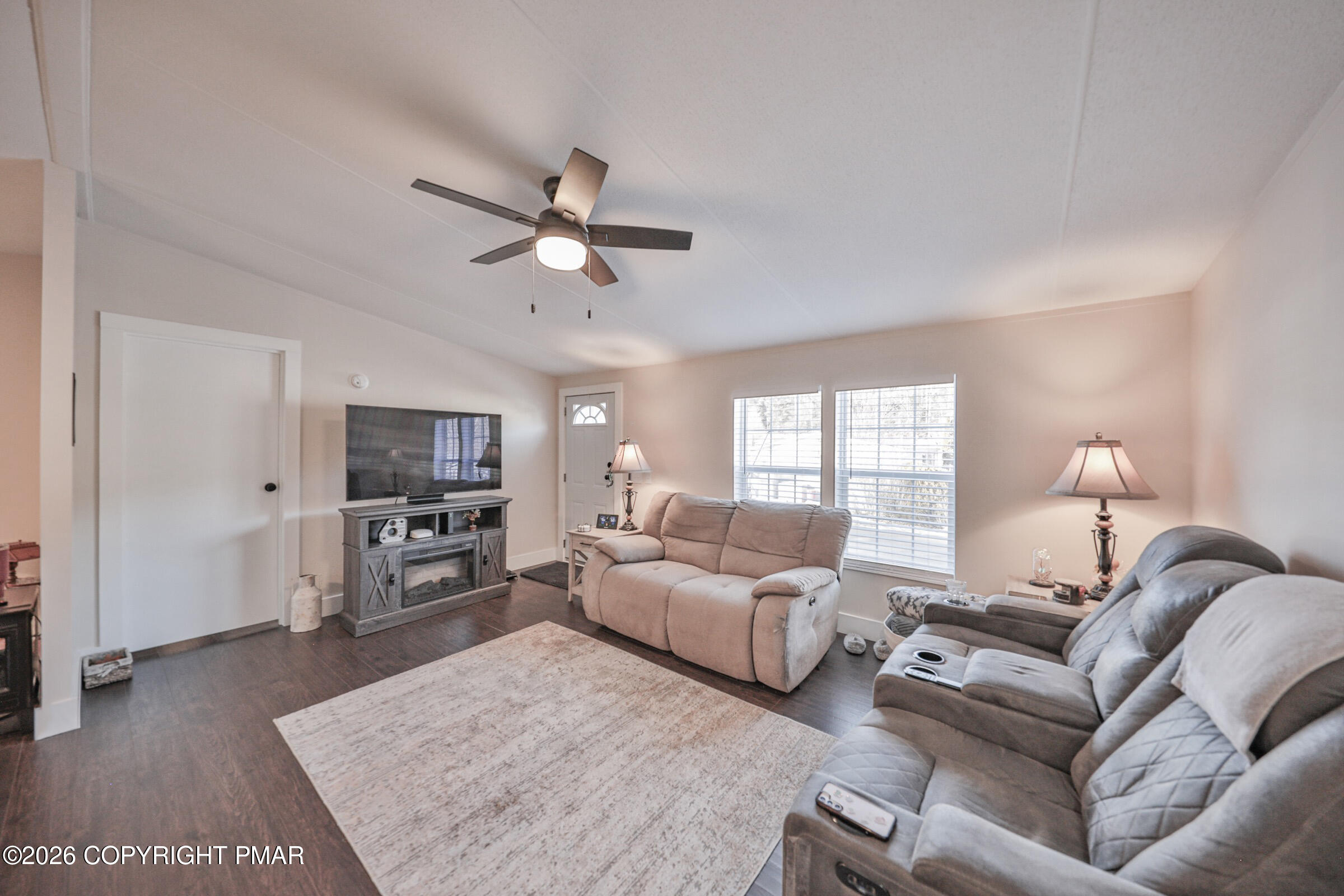 1215 Blue Mountain Circle Property Photo 8