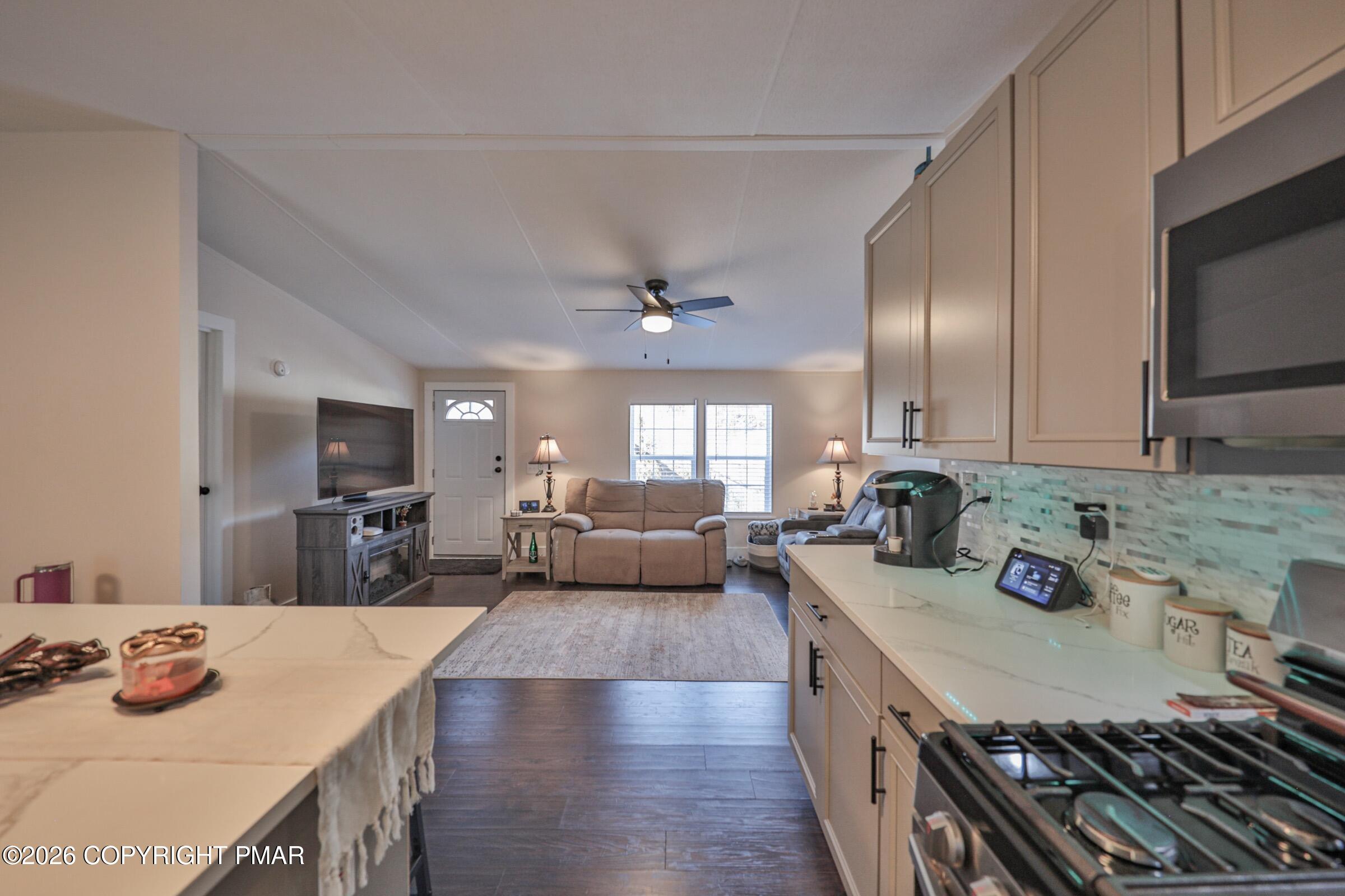 1215 Blue Mountain Circle Property Photo 11