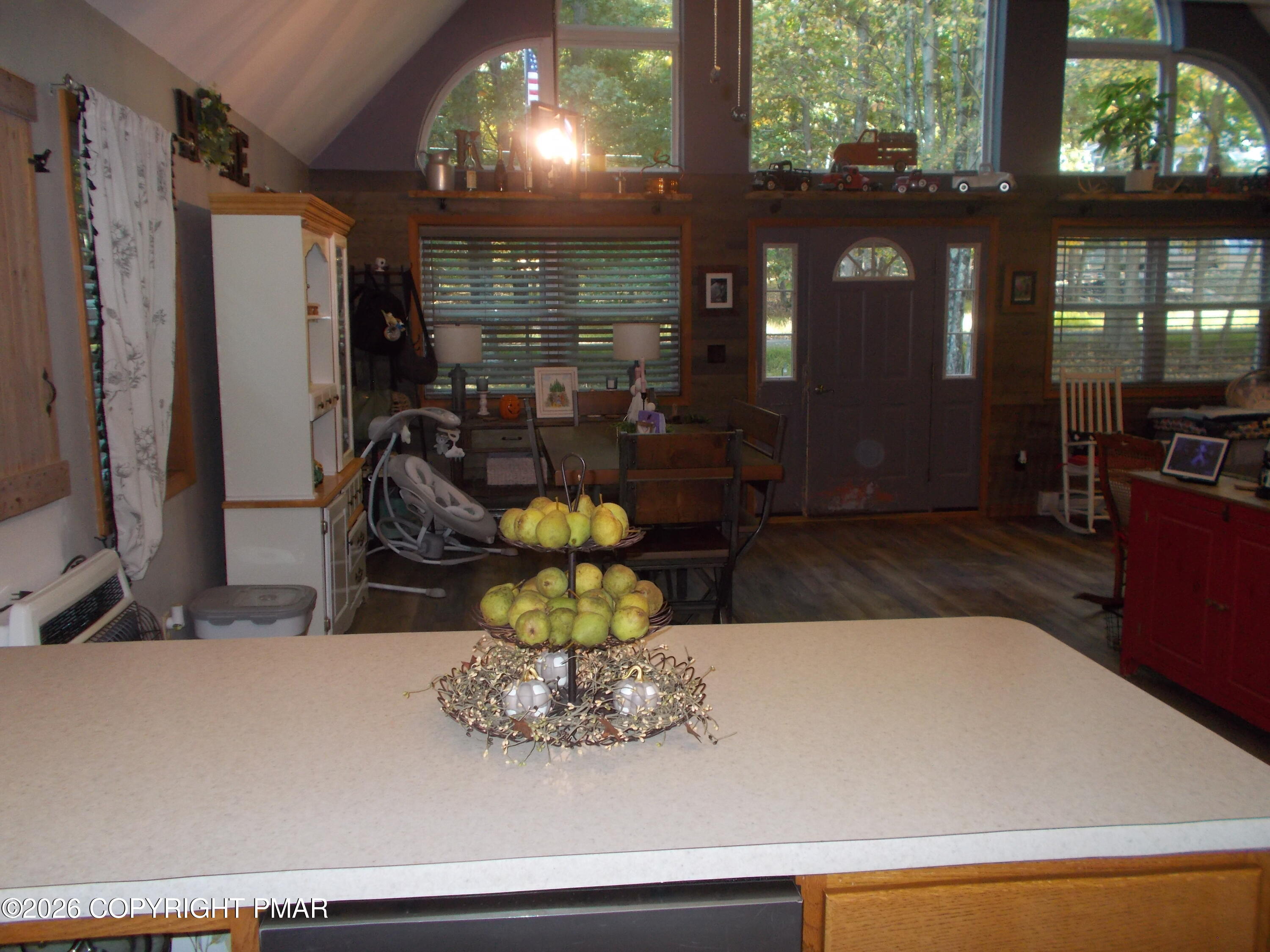 212 Summit Drive Property Photo 7