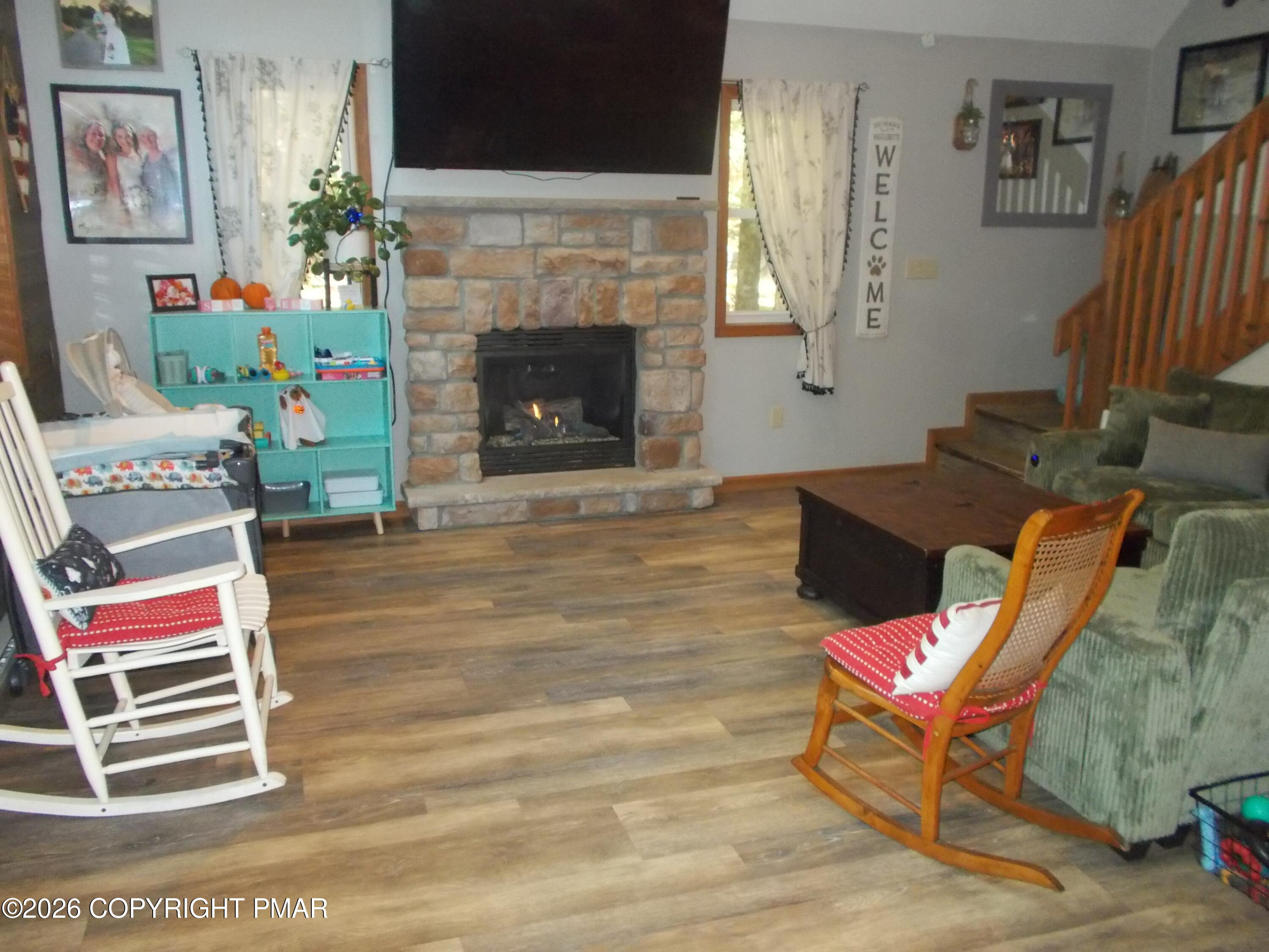 212 Summit Drive Property Photo 8