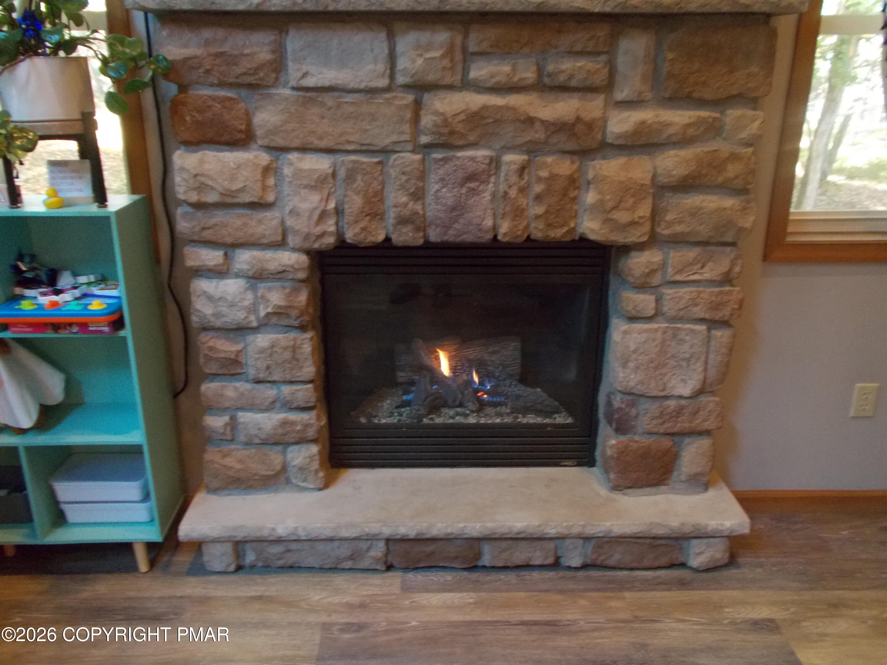 212 Summit Drive Property Photo 9