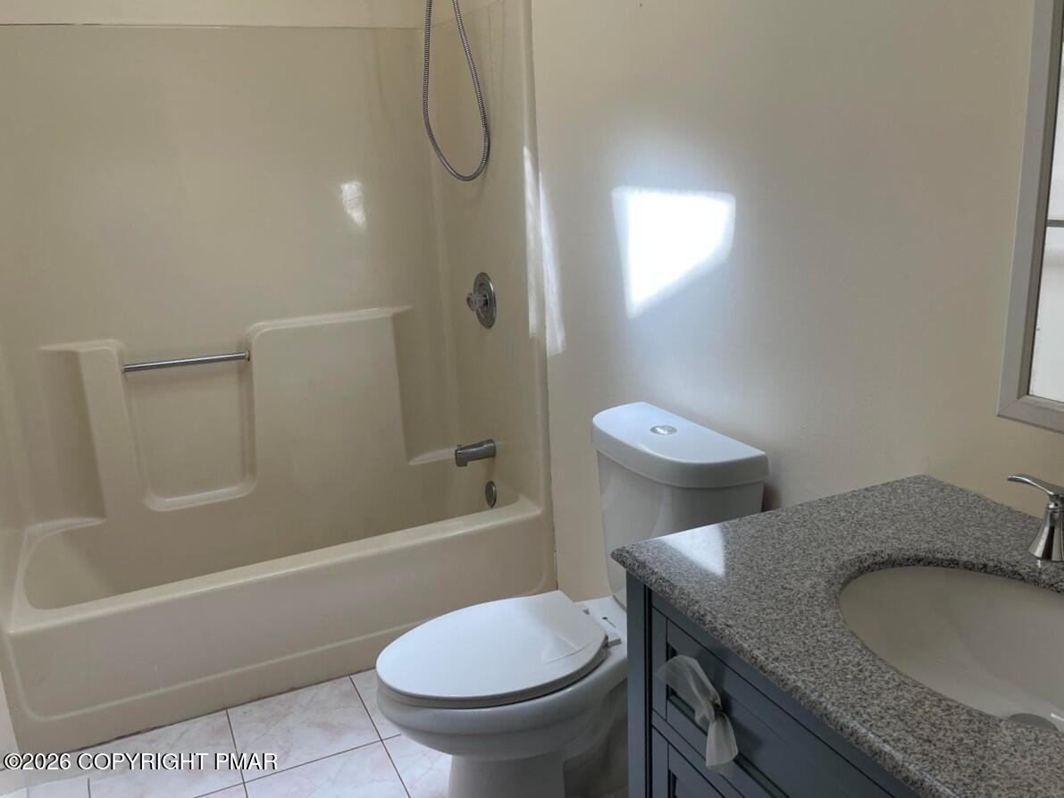 259 Bristol Way Property Photo 12