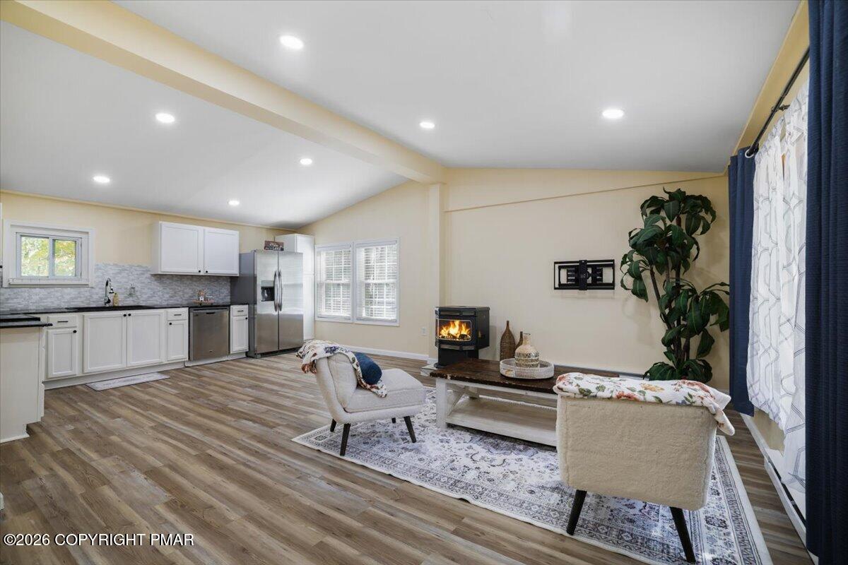 86 Windsor Road Property Photo 2