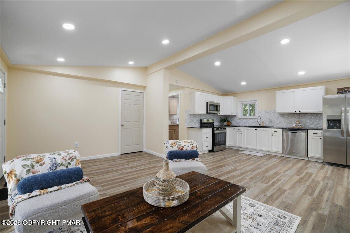 86 Windsor Road Property Photo 5