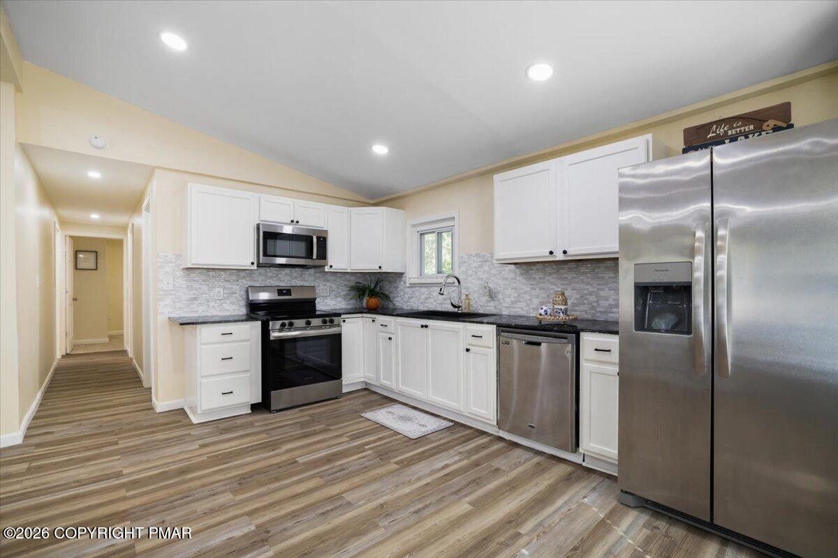 86 Windsor Road Property Photo 8