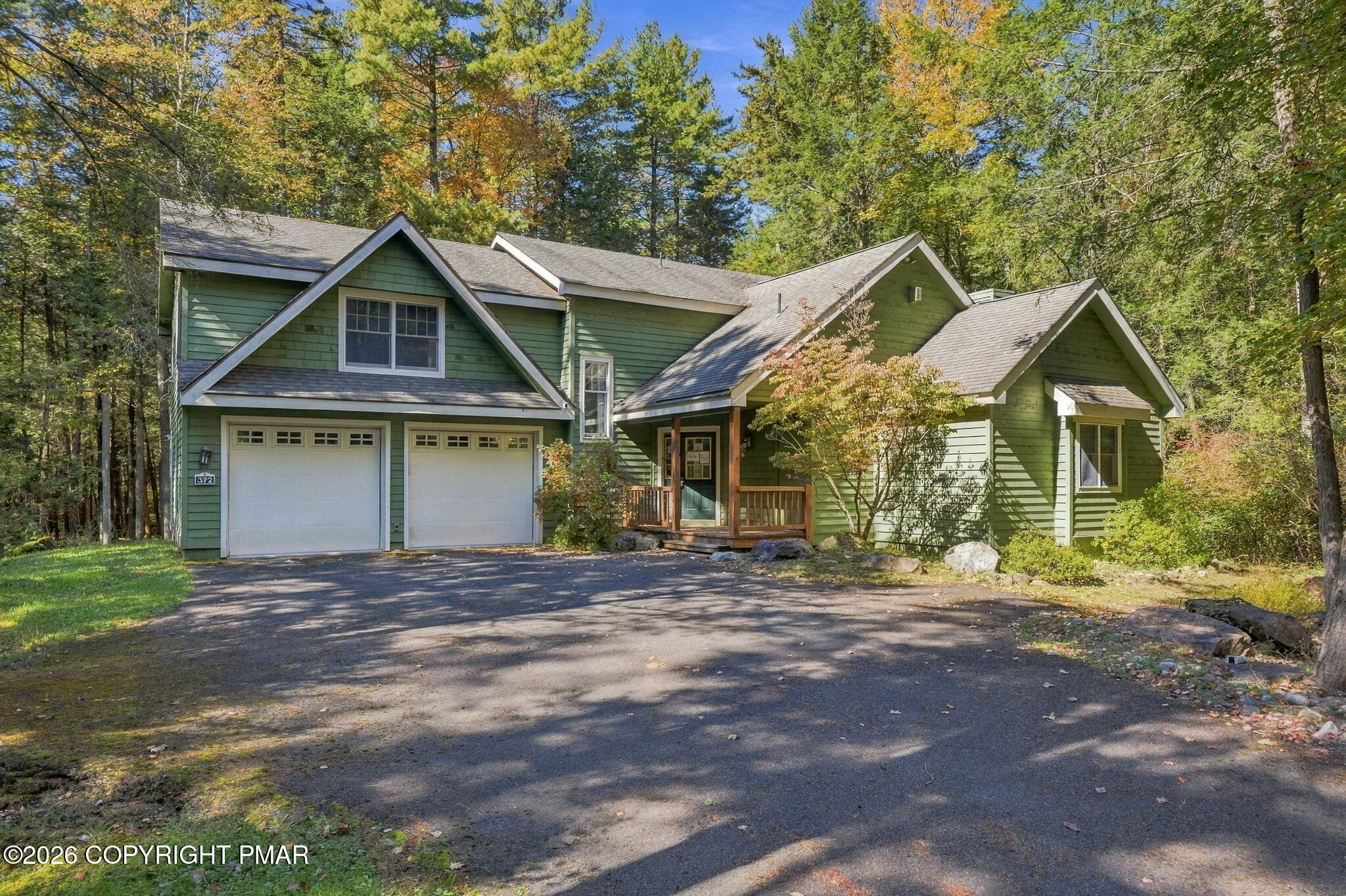 372 Brookside Drive Property Photo 2