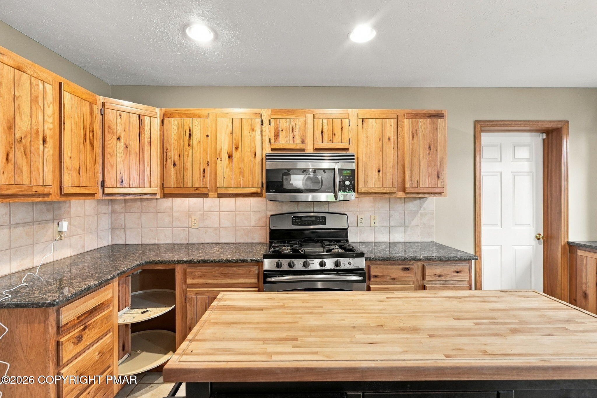 372 Brookside Drive Property Photo 12