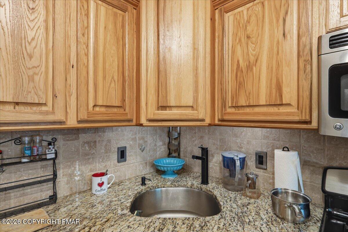 56 Sekani Trail Property Photo 13