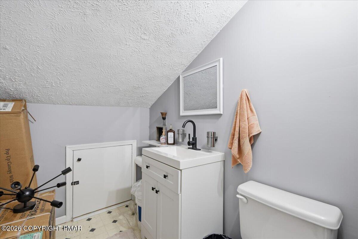 56 Sekani Trail Property Photo 26