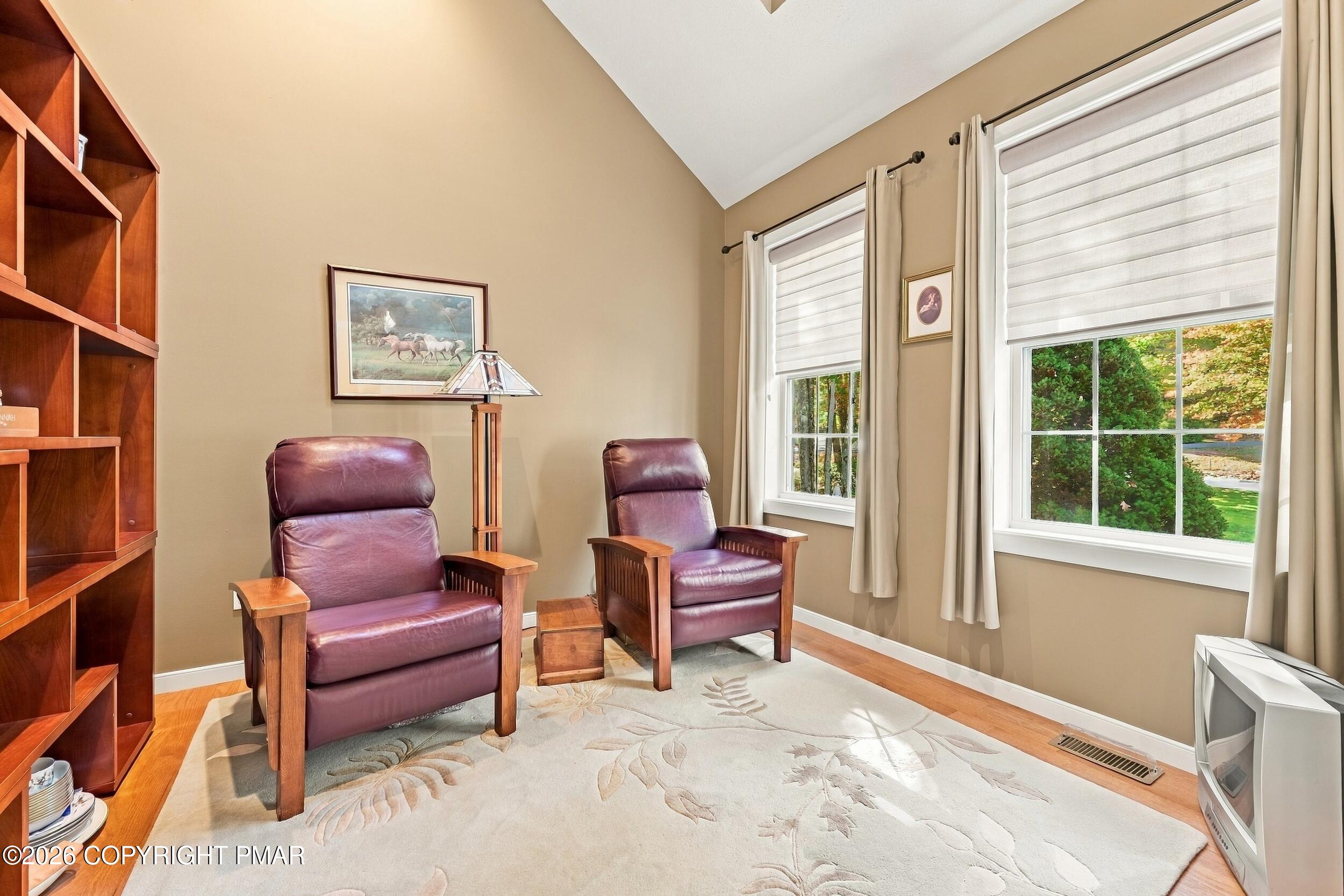 114 Pine Needle Lane Property Photo 6