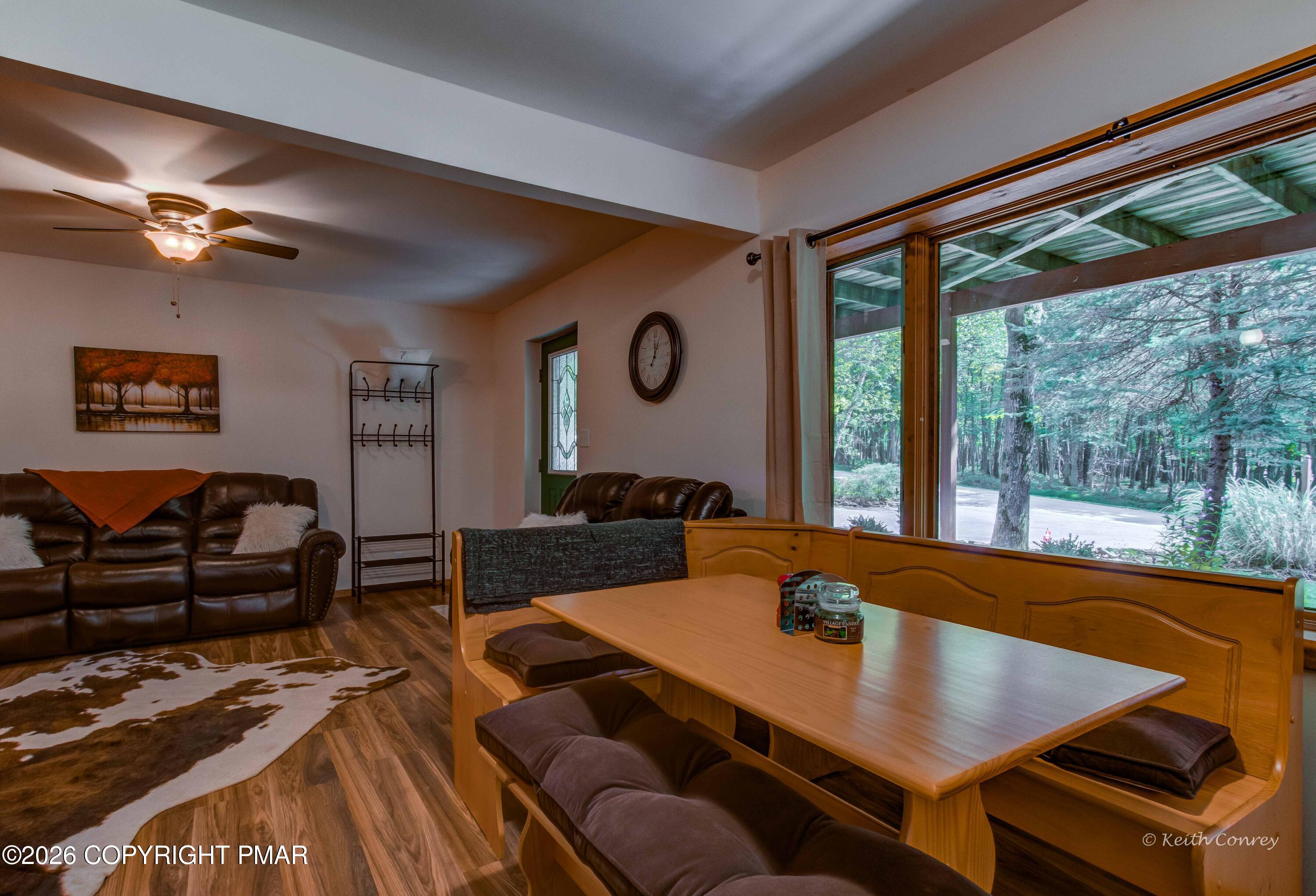 203 Thornberry Lane Property Photo 4