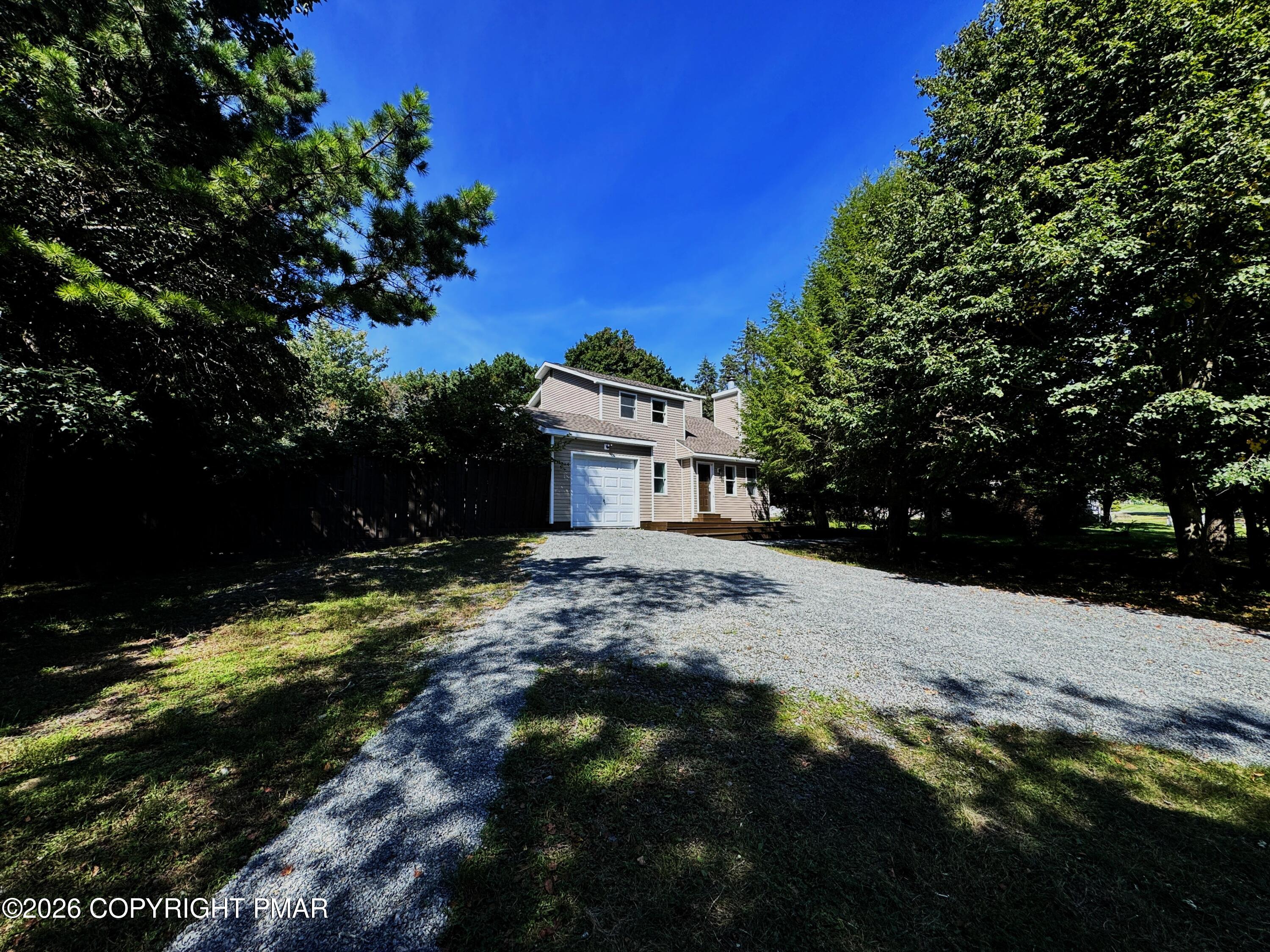 405 Skyline Drive Property Photo 2
