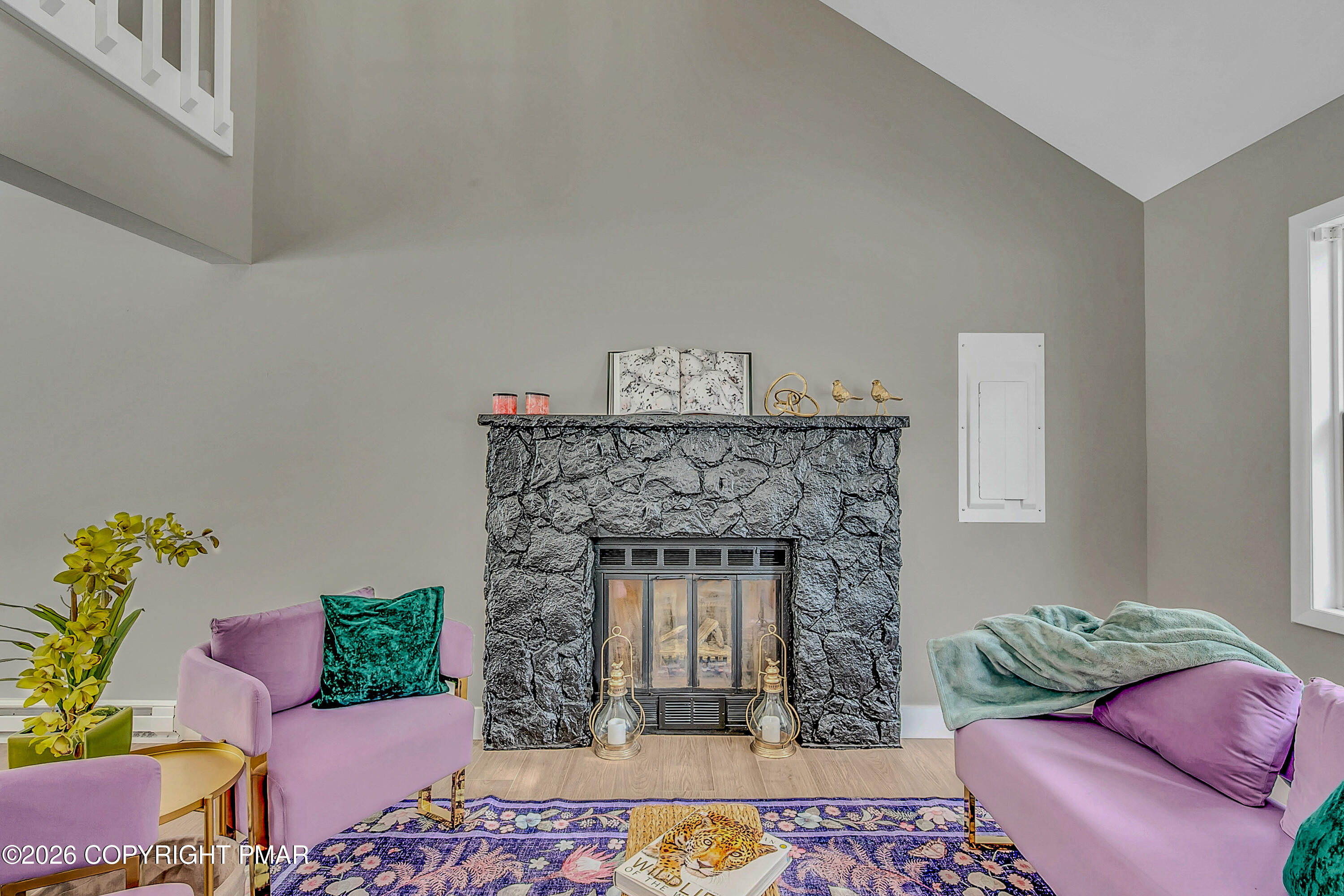 405 Skyline Drive Property Photo 8