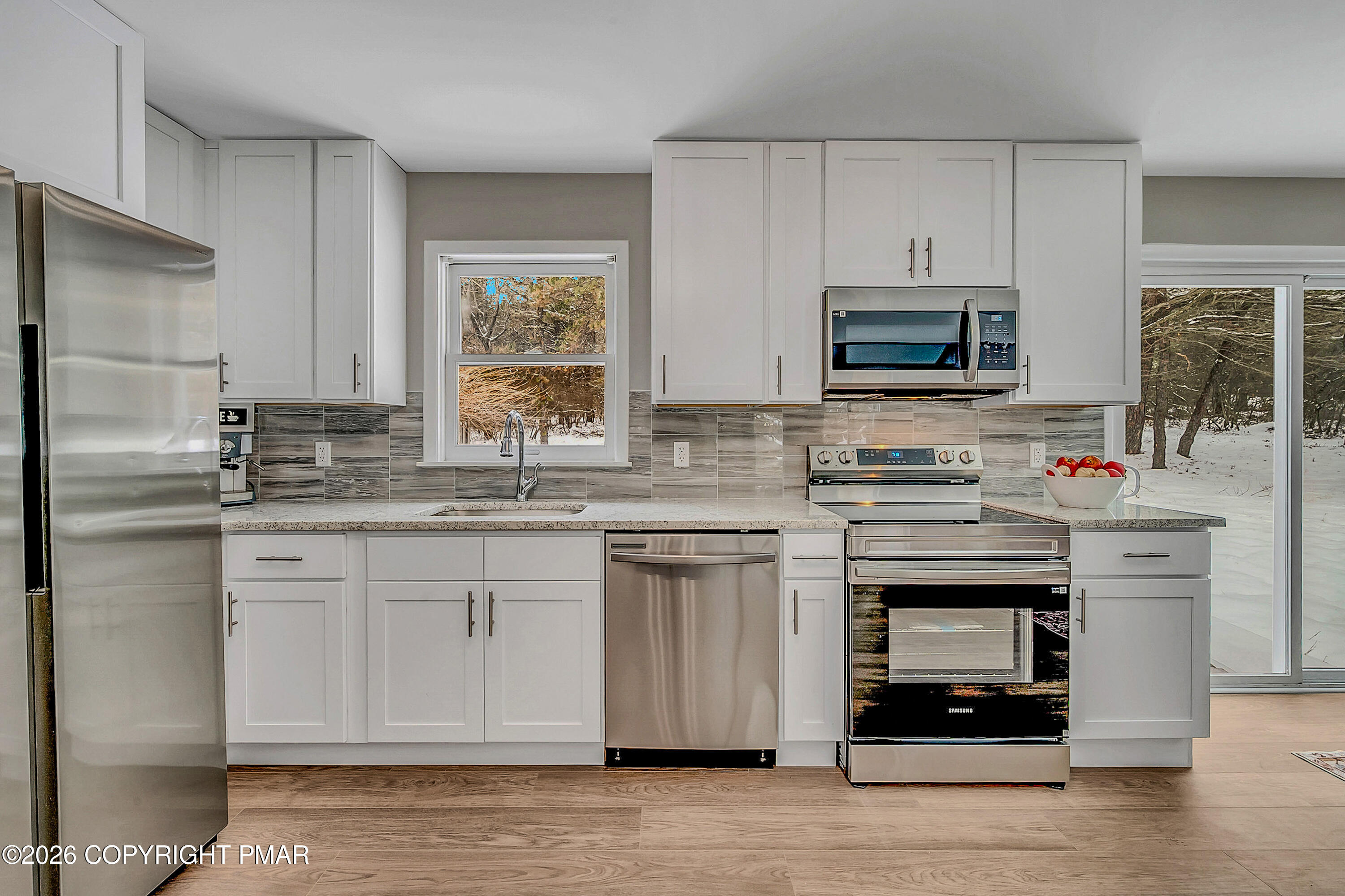 405 Skyline Drive Property Photo 12