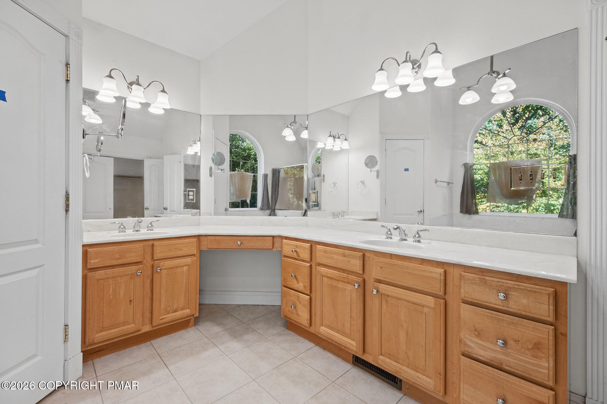 371 Joanne Court Property Photo 25