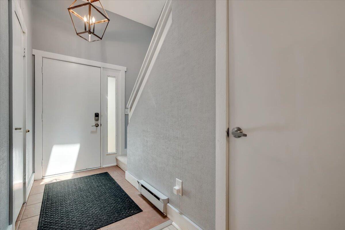 214 Snow Ridge Circle Property Photo 6