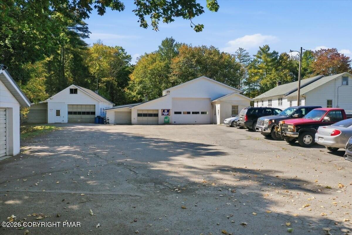 1000 Interchange Road Property Photo 4
