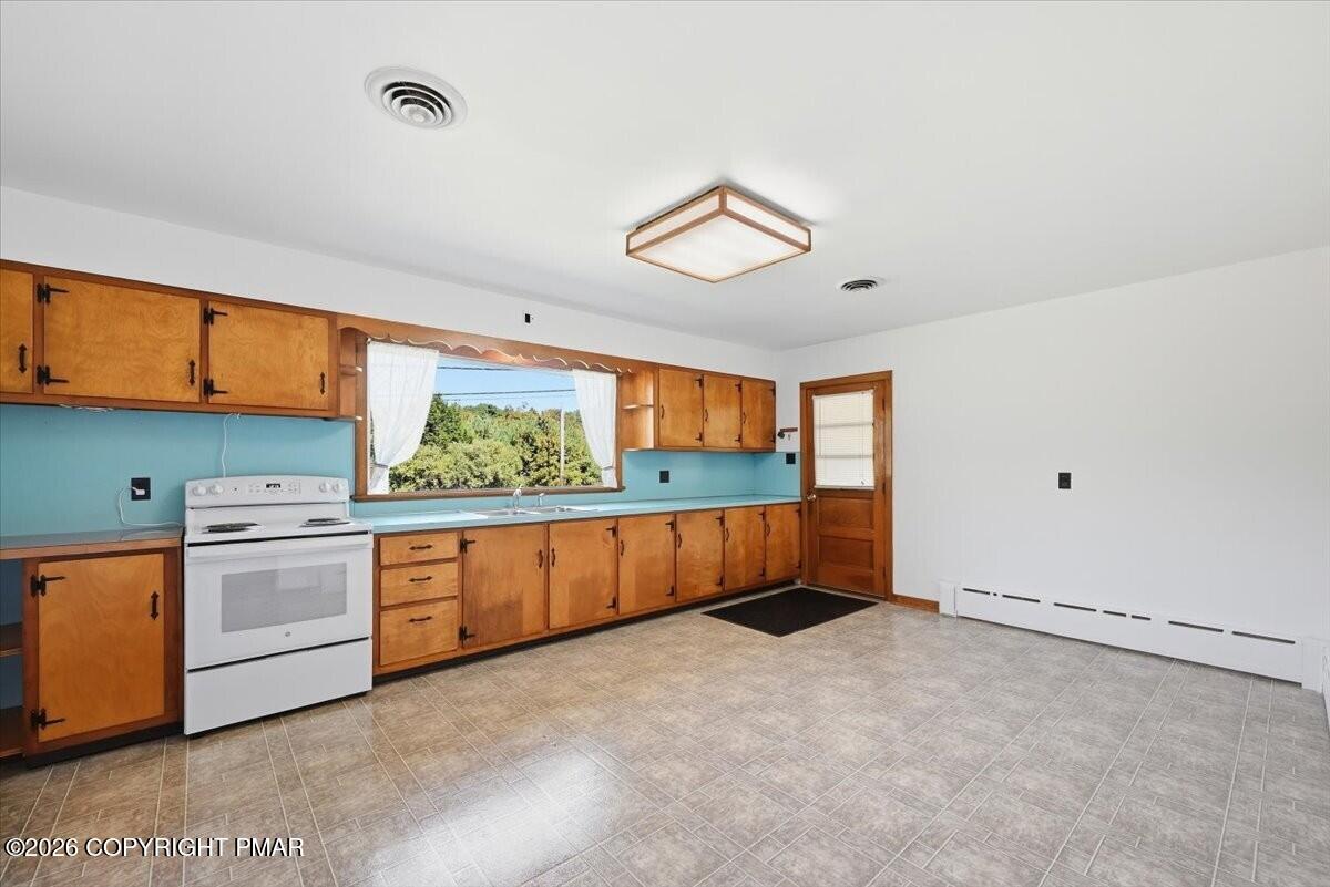 1000 Interchange Road Property Photo 18