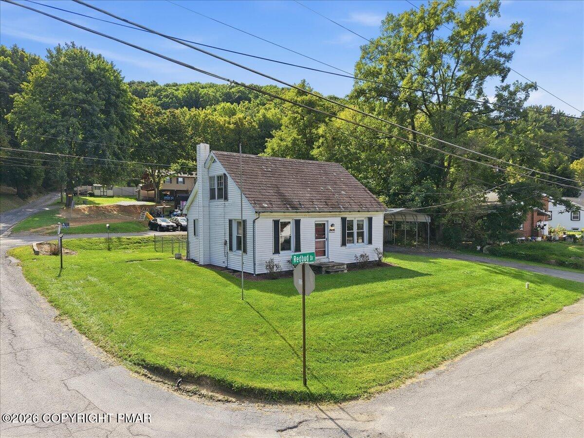 3744 Redbud Drive Property Photo 6