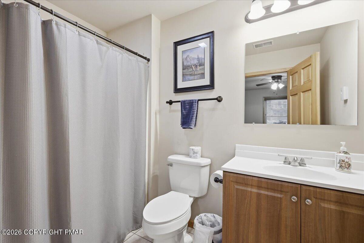32 S Lake Drive Property Photo 49