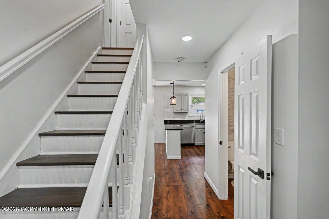 184 Escoll Drive Property Photo 6