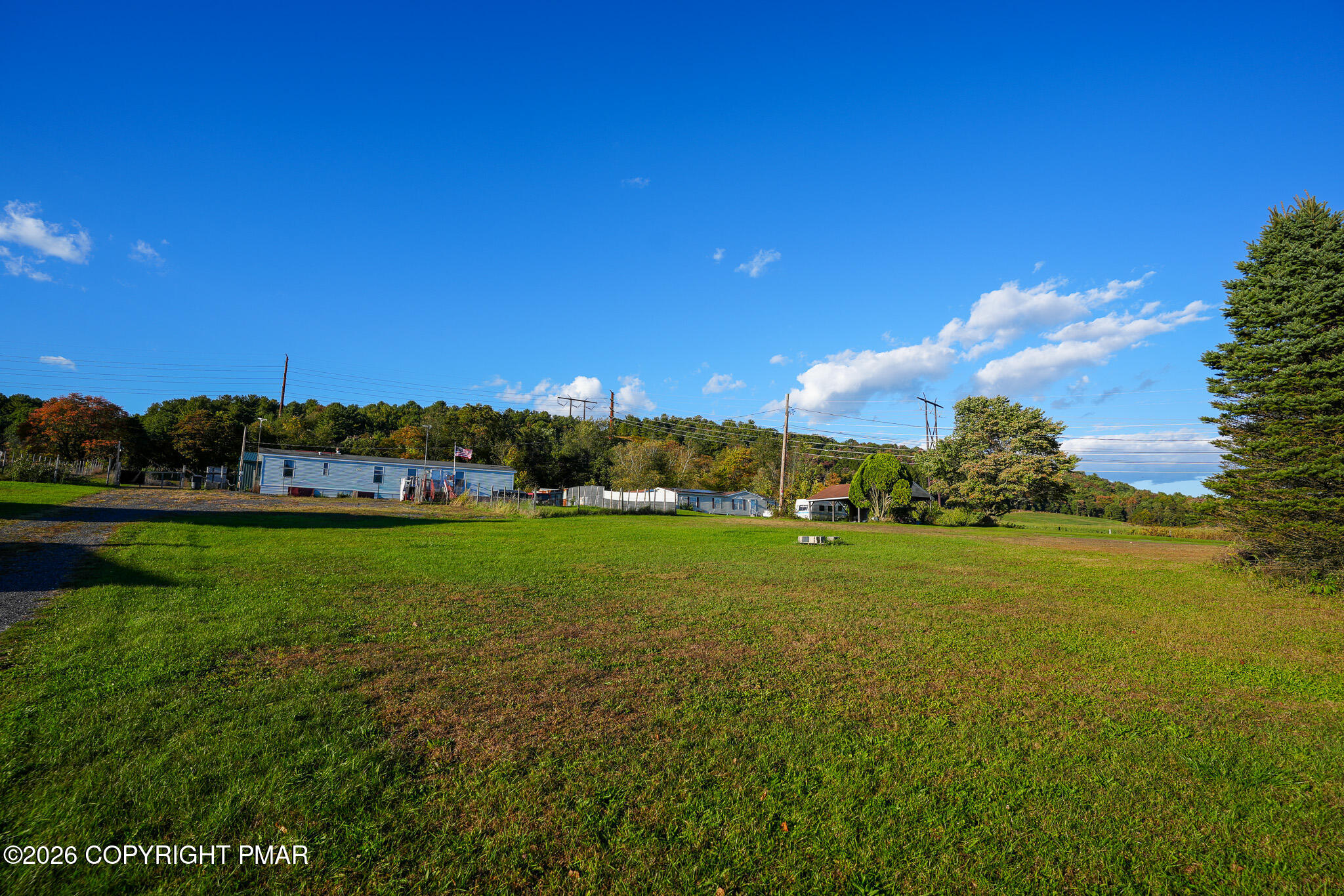 1940 Hahns Dairy Road Property Photo 2