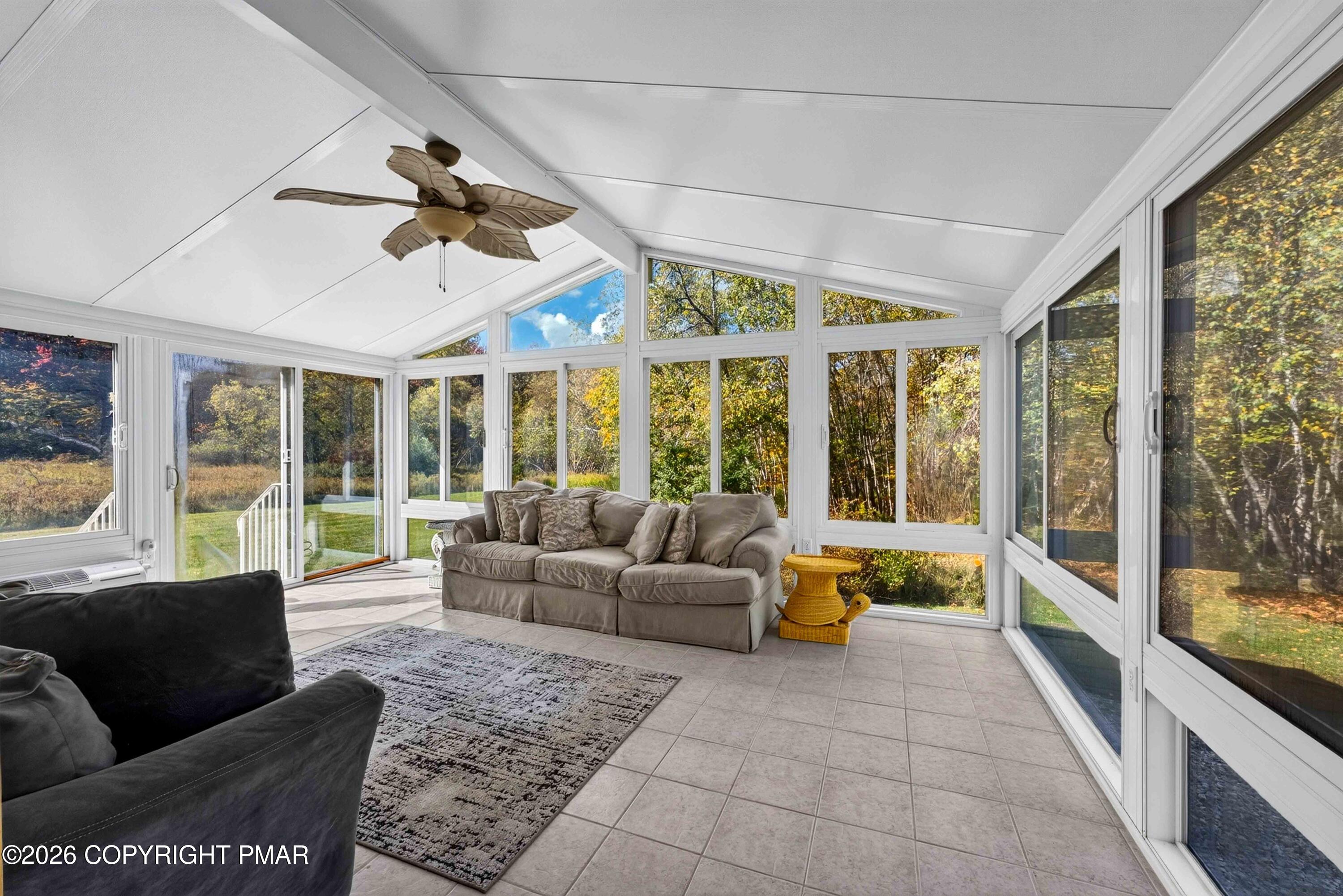 163b Hilltop Road Property Photo 7