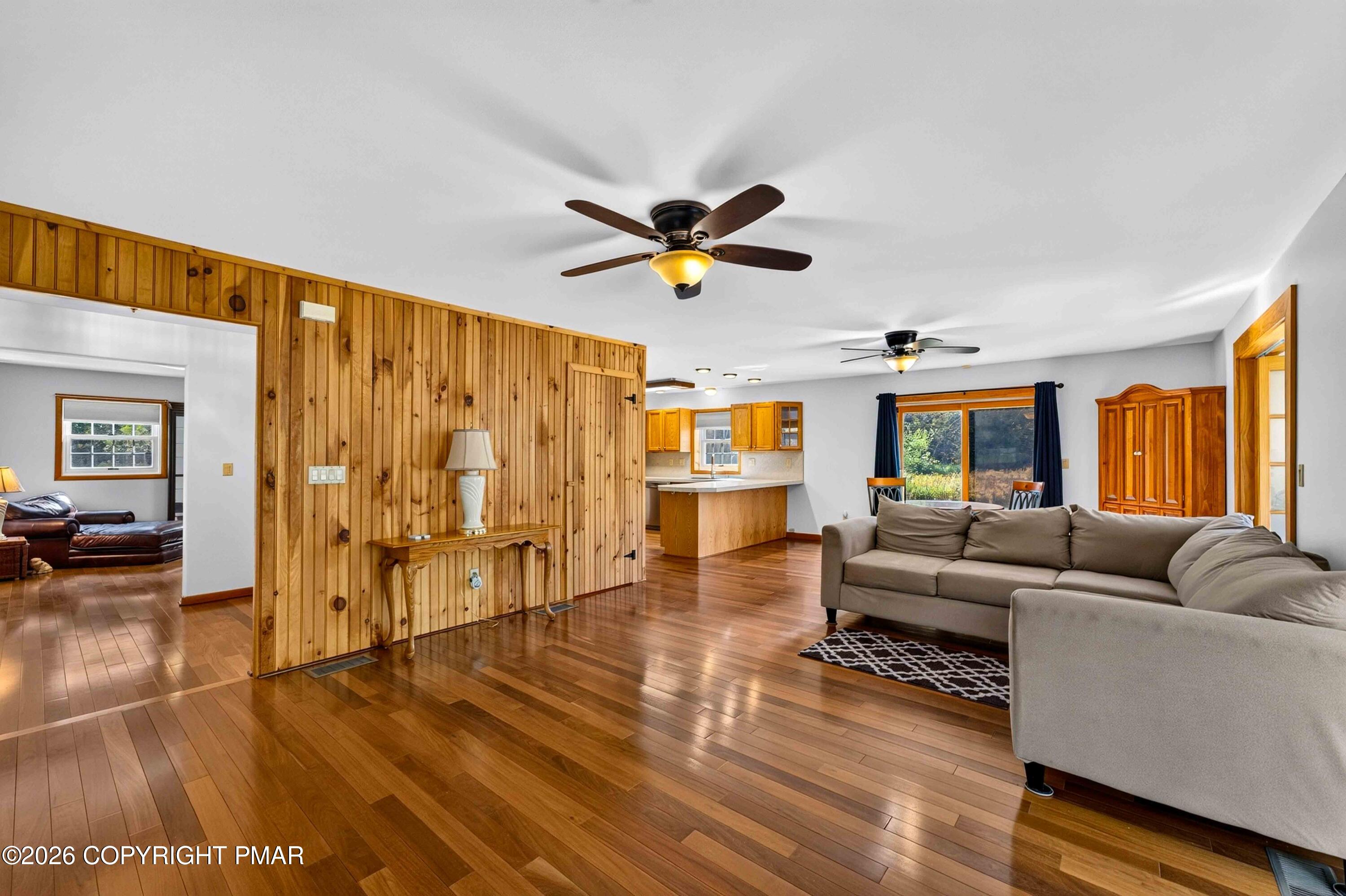 163b Hilltop Road Property Photo 12