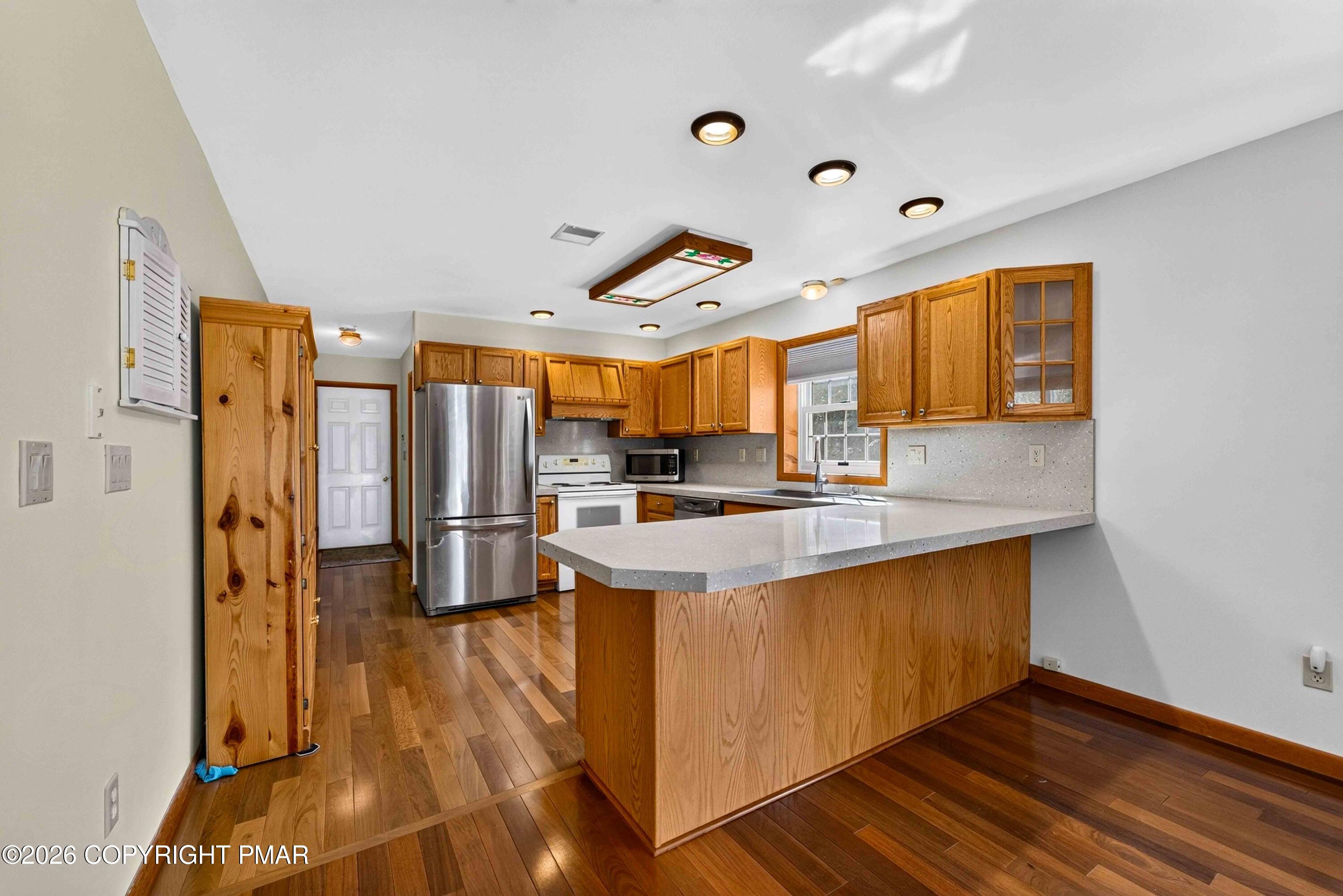 163b Hilltop Road Property Photo 23