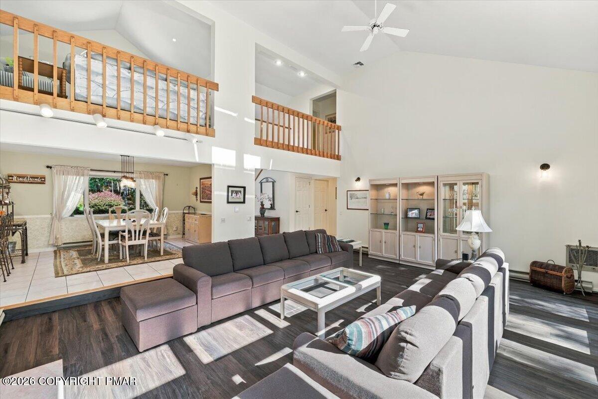 181 Golfers Way Property Photo 7