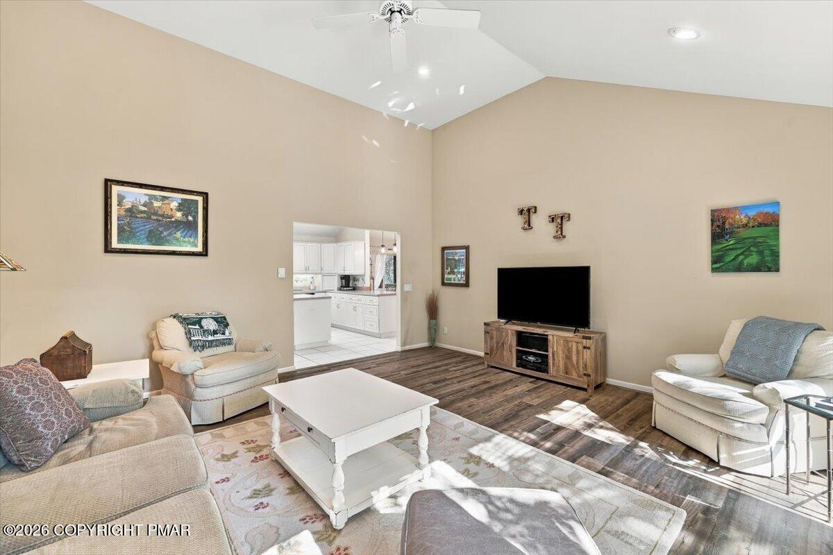 181 Golfers Way Property Photo 17