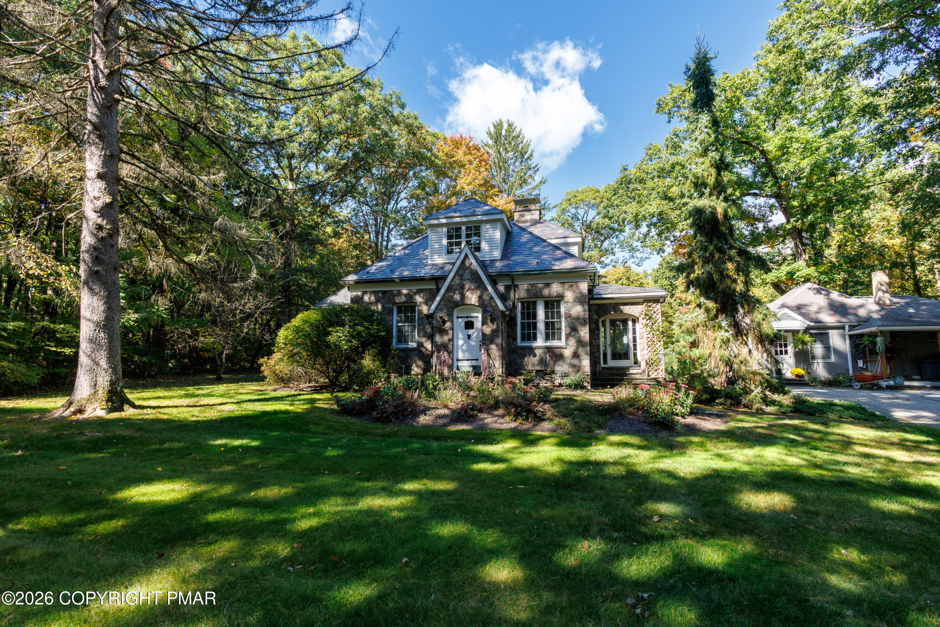 163 Goose Pond Road Property Photo 1