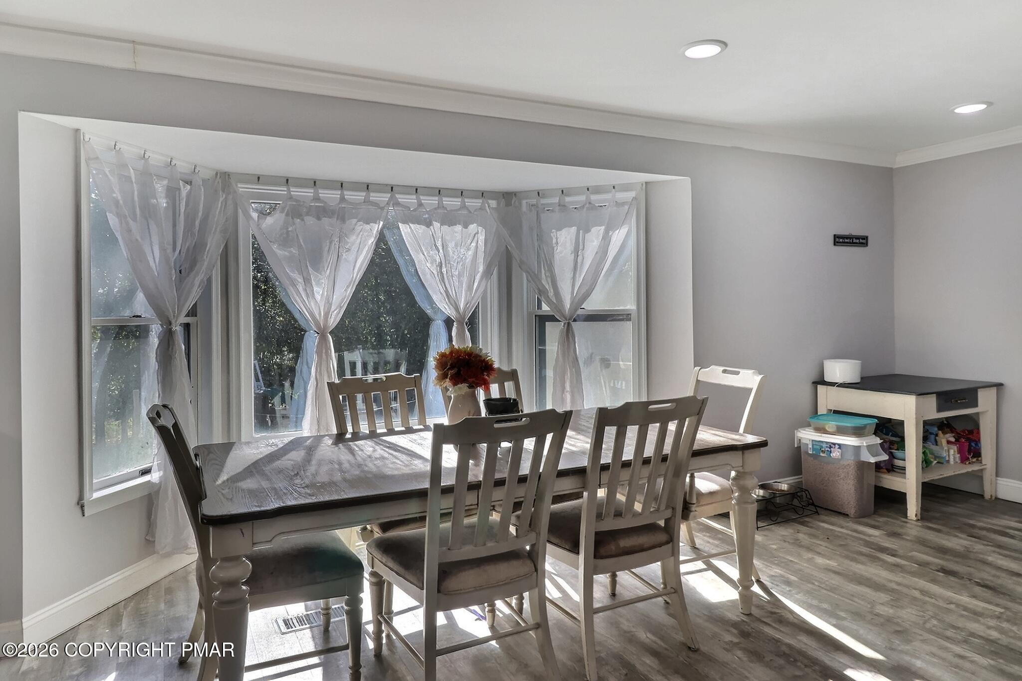 1526 Slope Road Property Photo 8