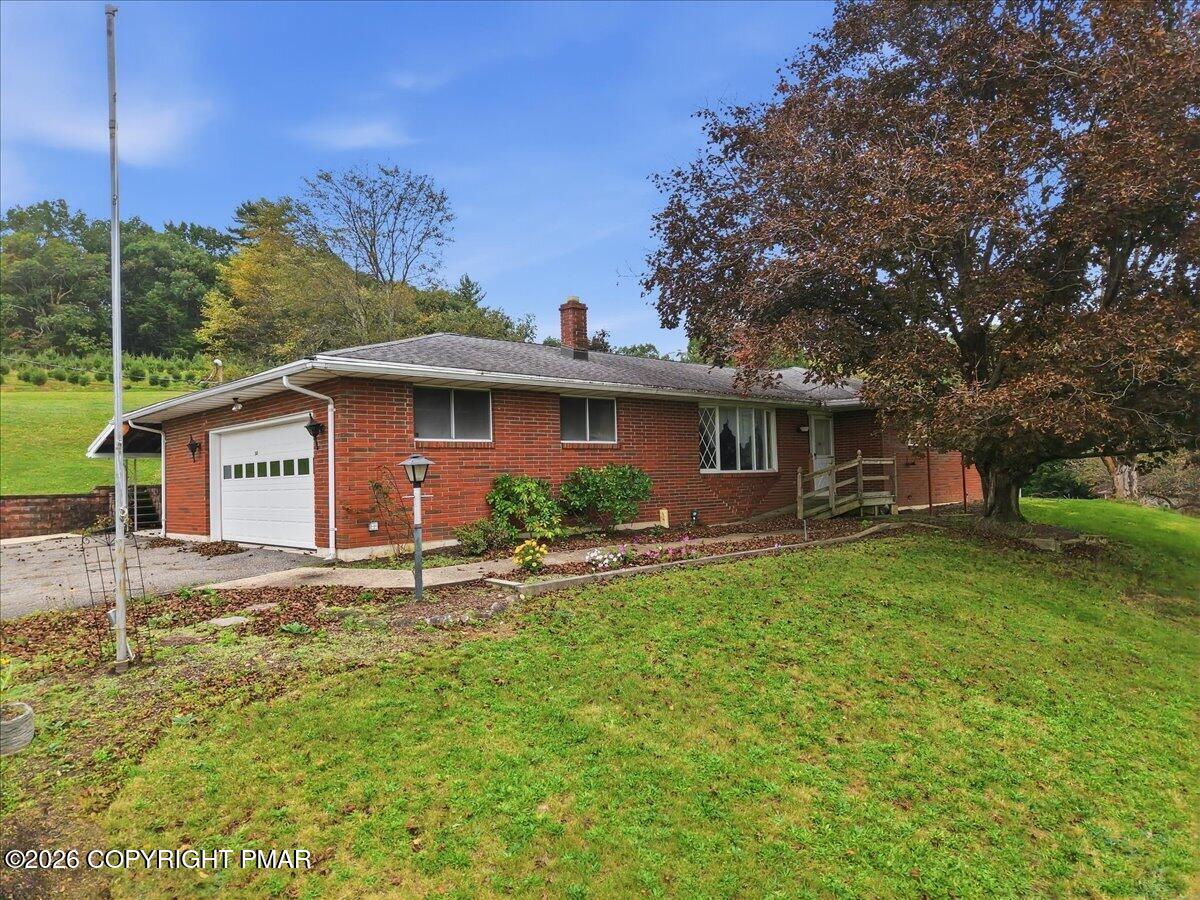 183 Hemlock Drive Property Photo 1