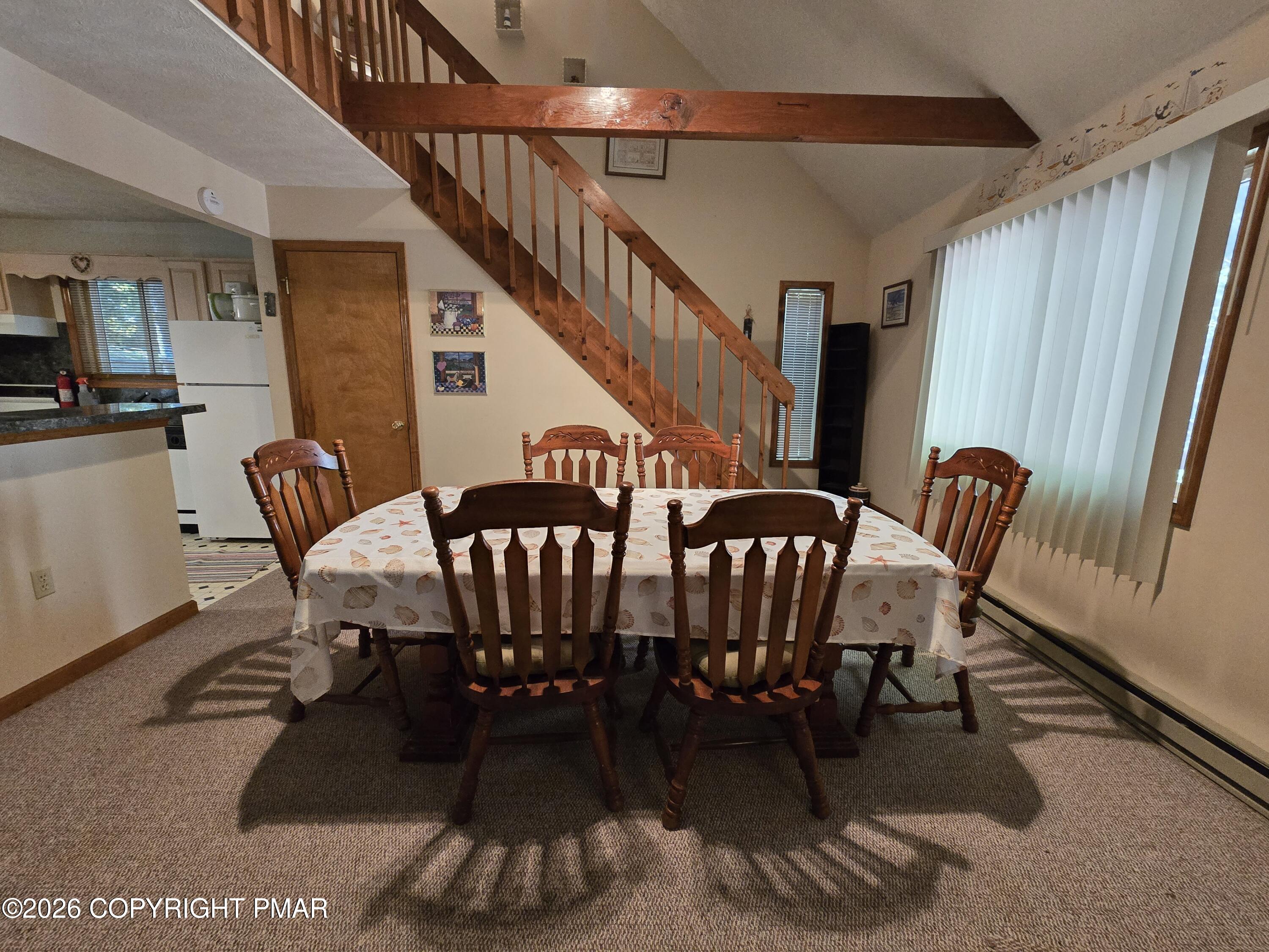 128 Kipling Lane Property Photo 6