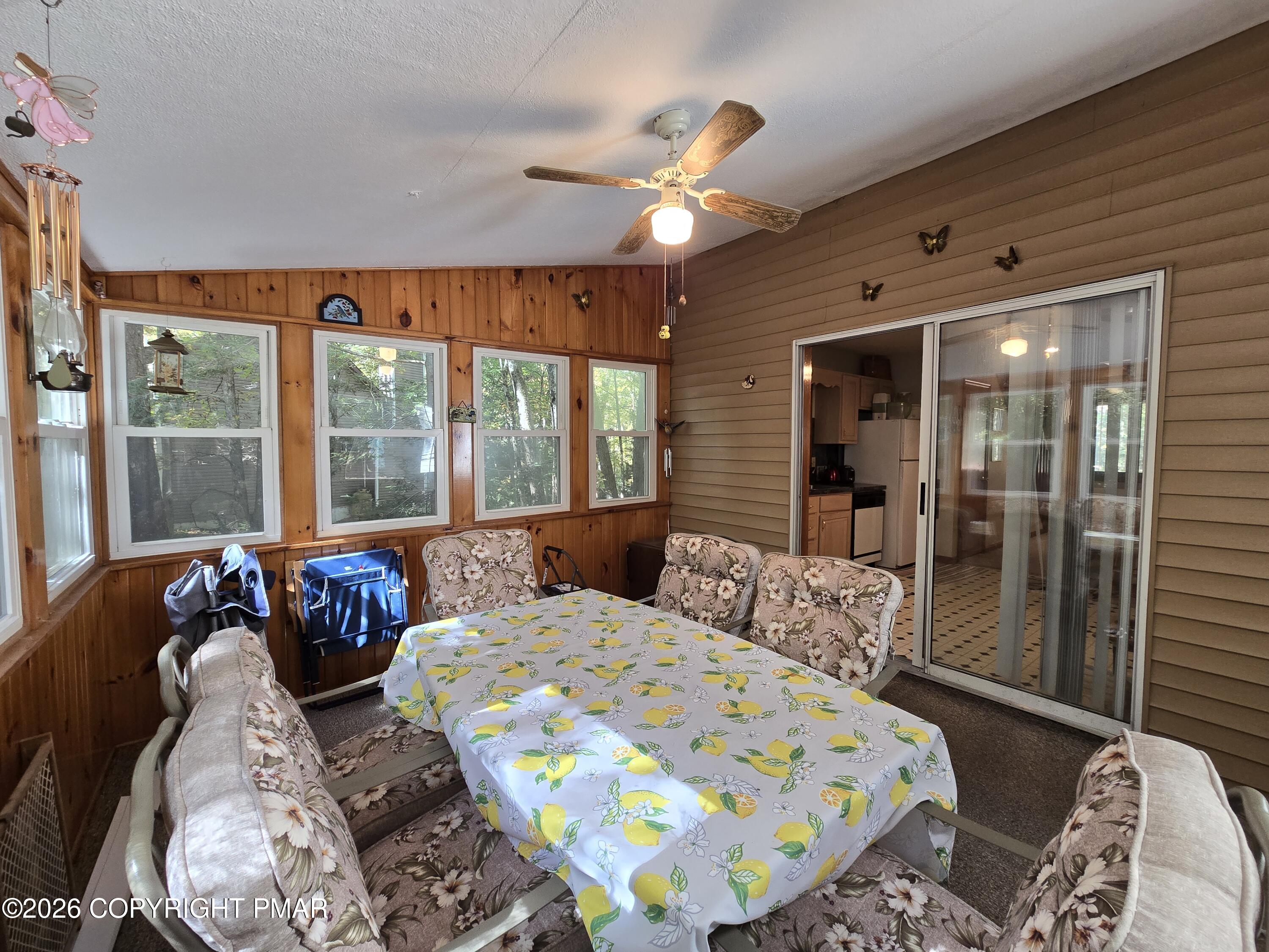 128 Kipling Lane Property Photo 7