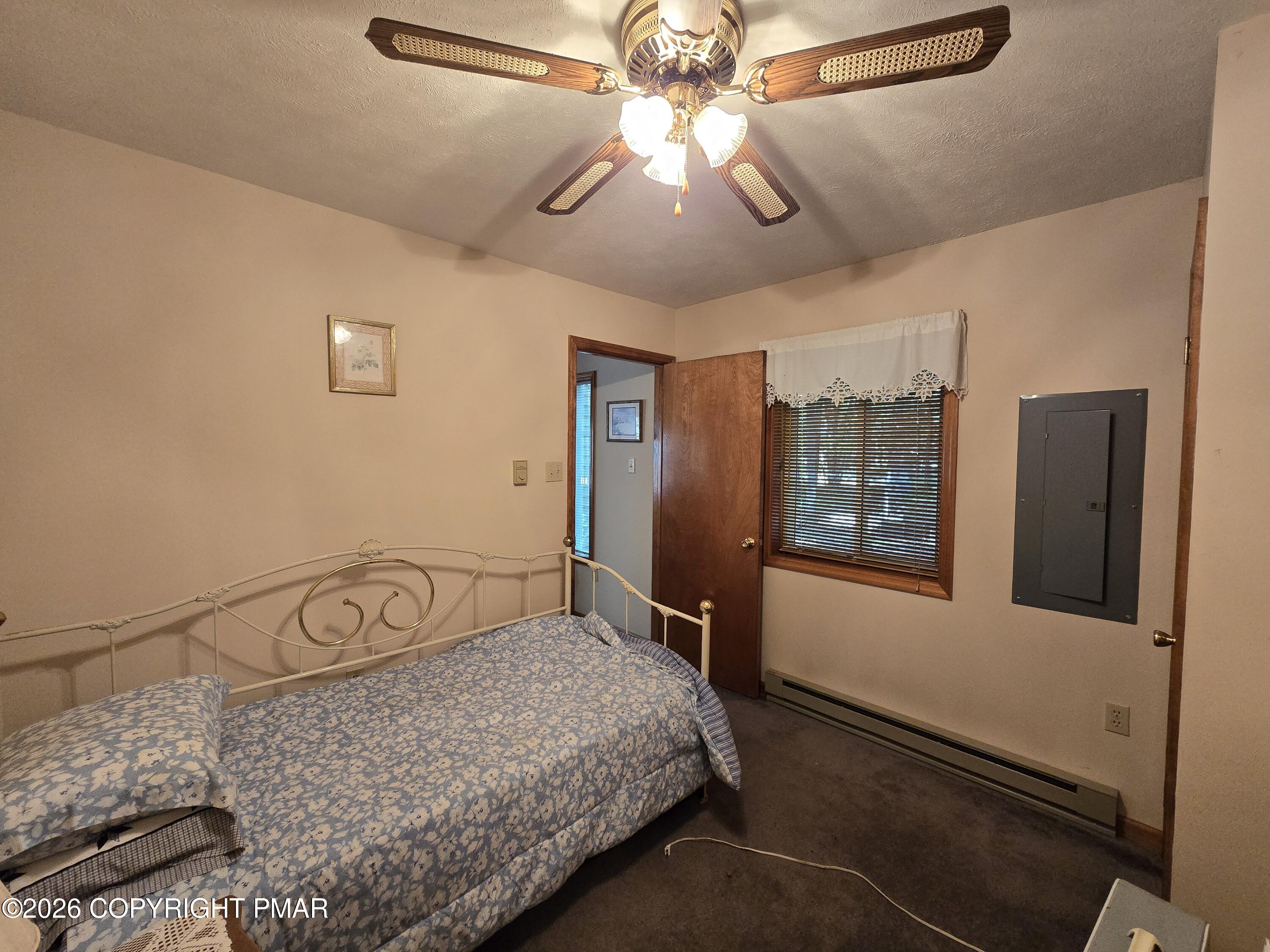 128 Kipling Lane Property Photo 15