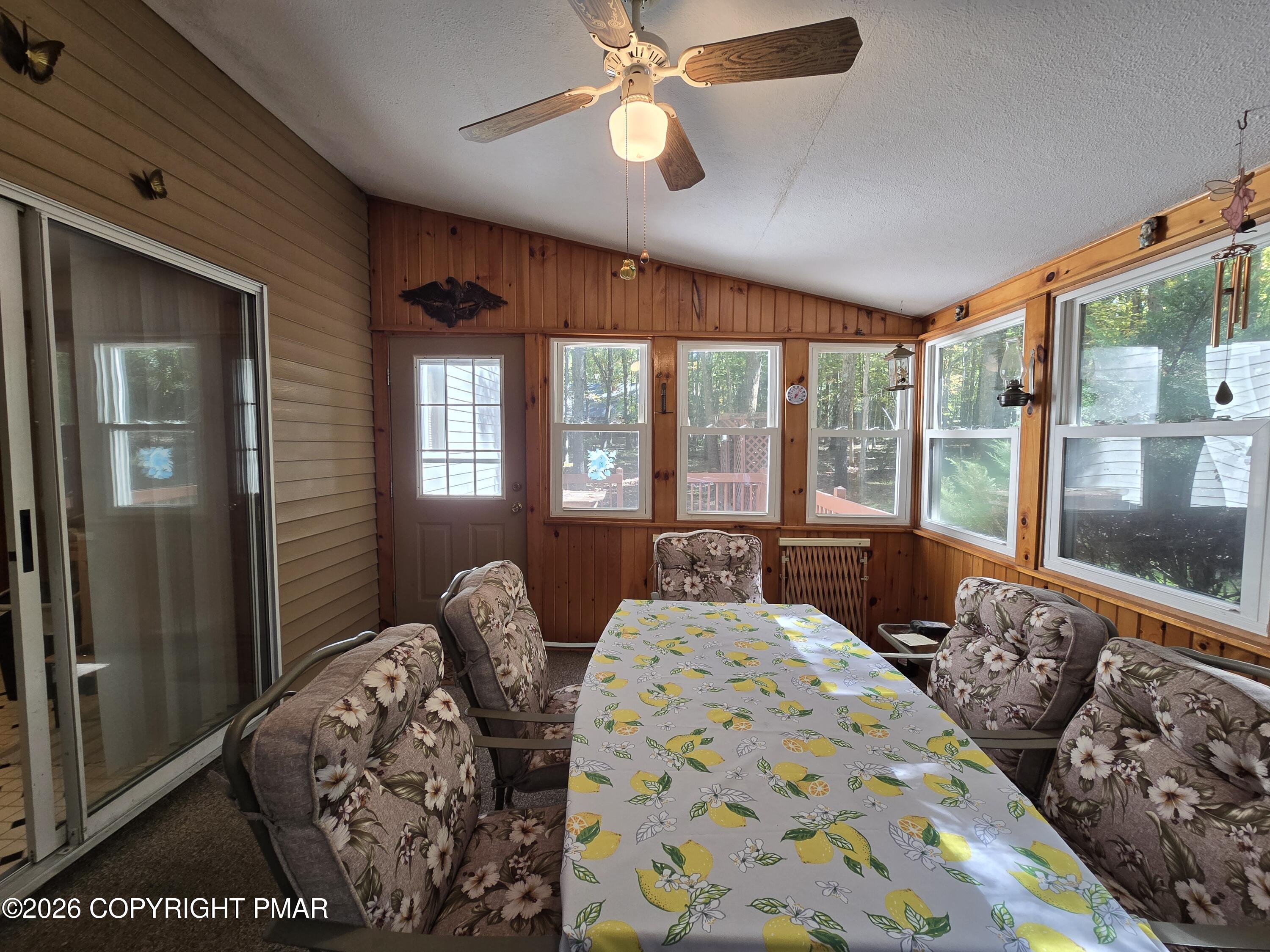 128 Kipling Lane Property Photo 23