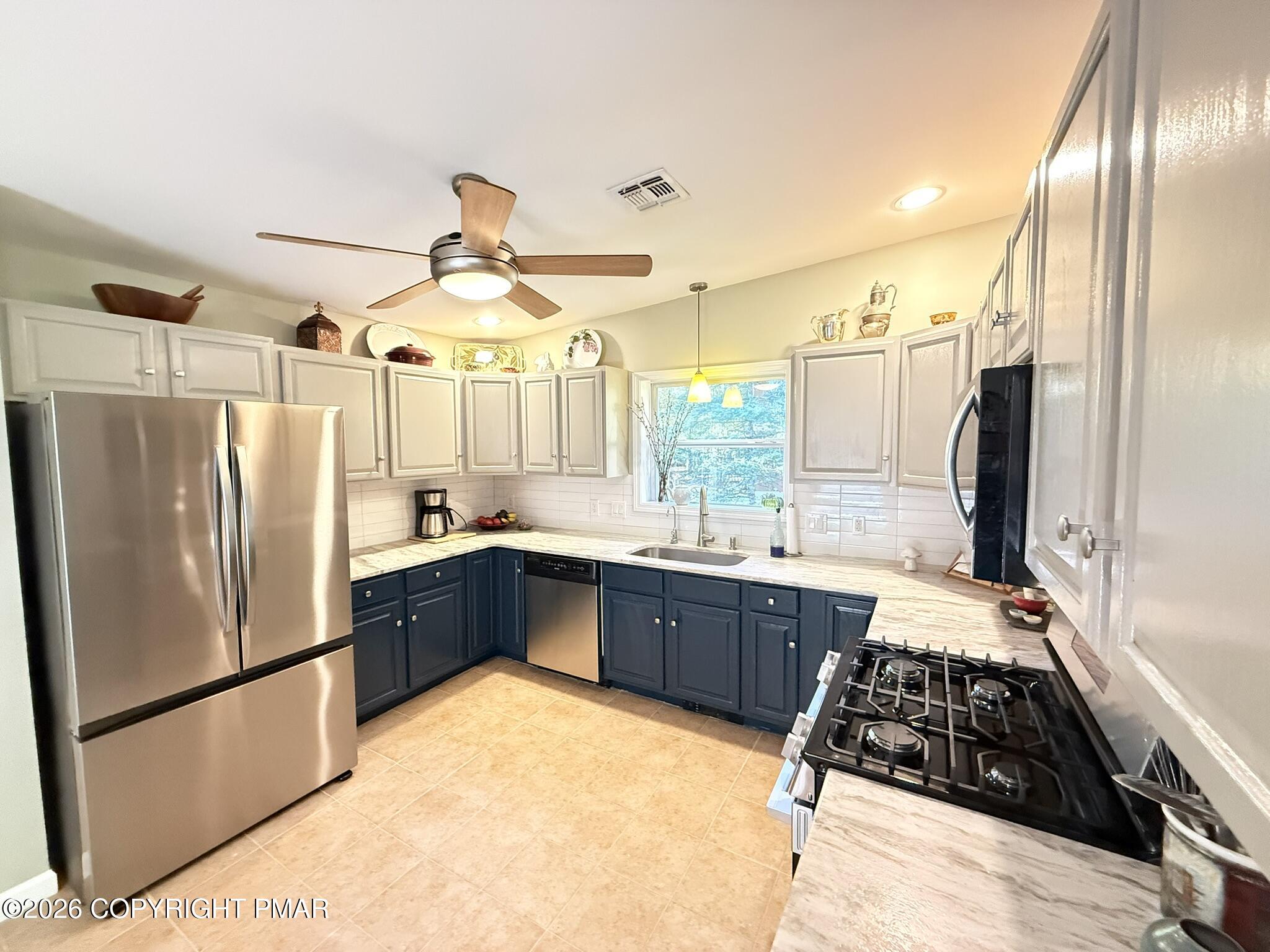 401 Underhill Drive Property Photo 28
