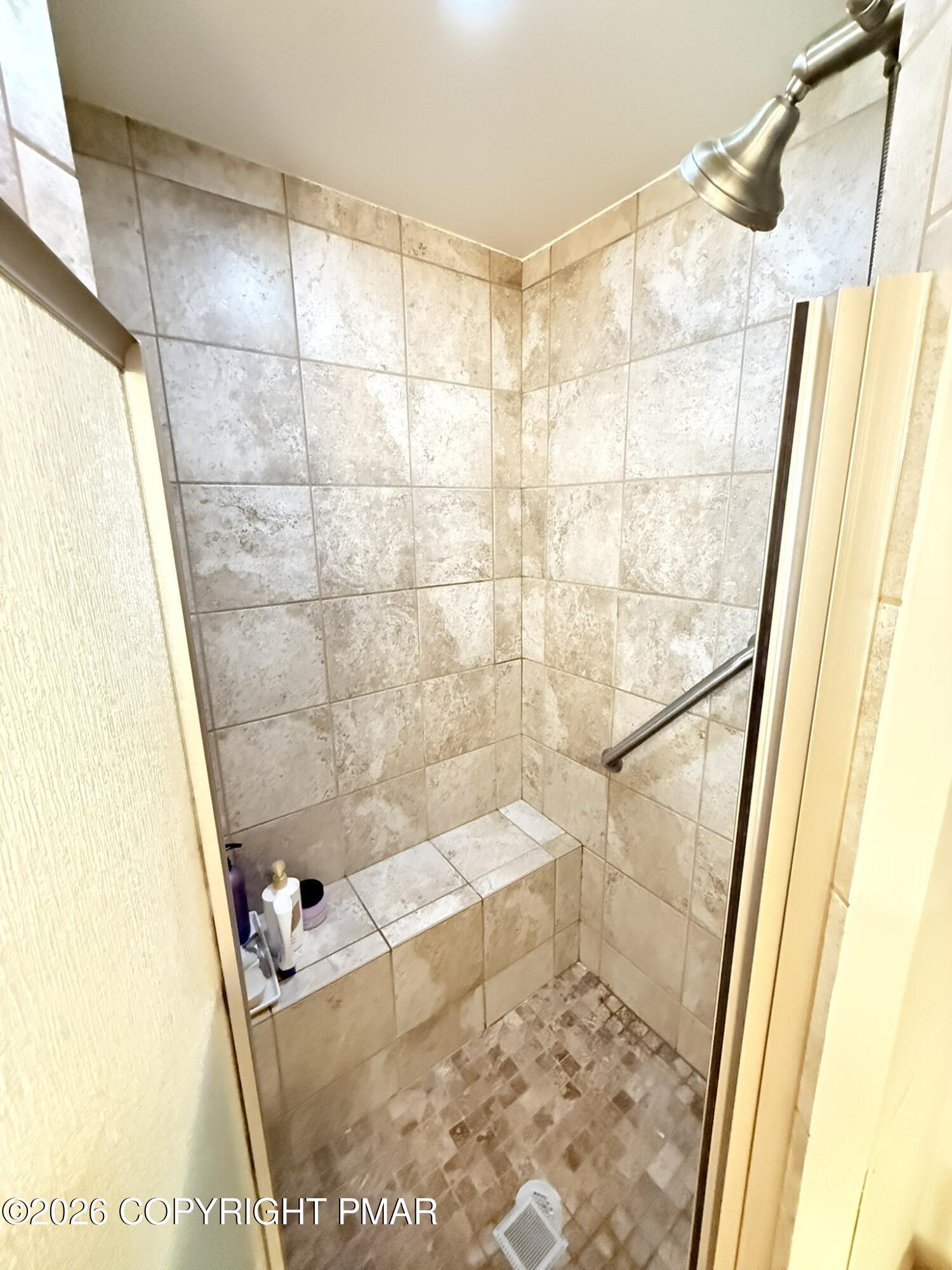 401 Underhill Drive Property Photo 44