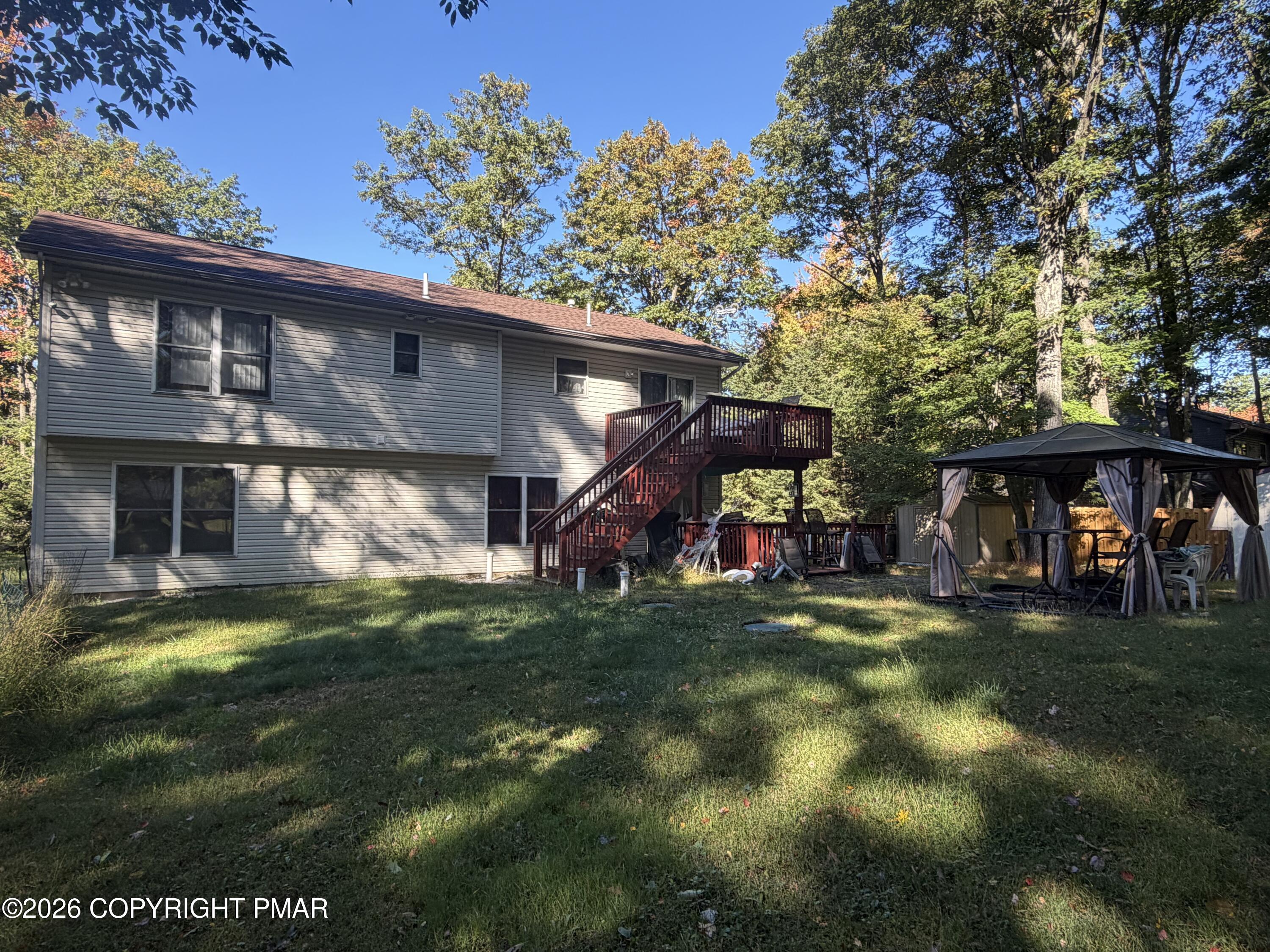 5257 Hummingbird Drive Property Photo 4
