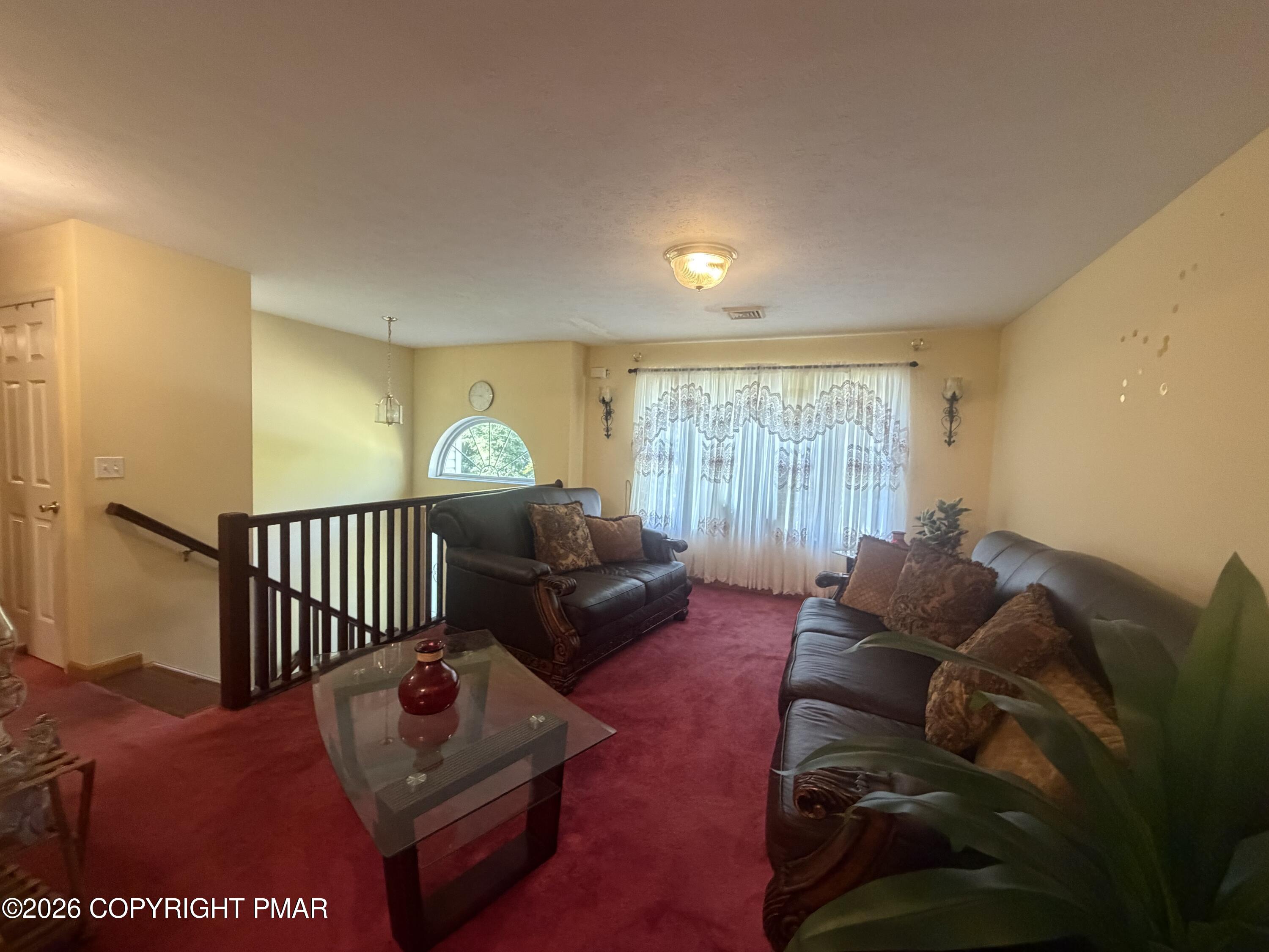 5257 Hummingbird Drive Property Photo 9