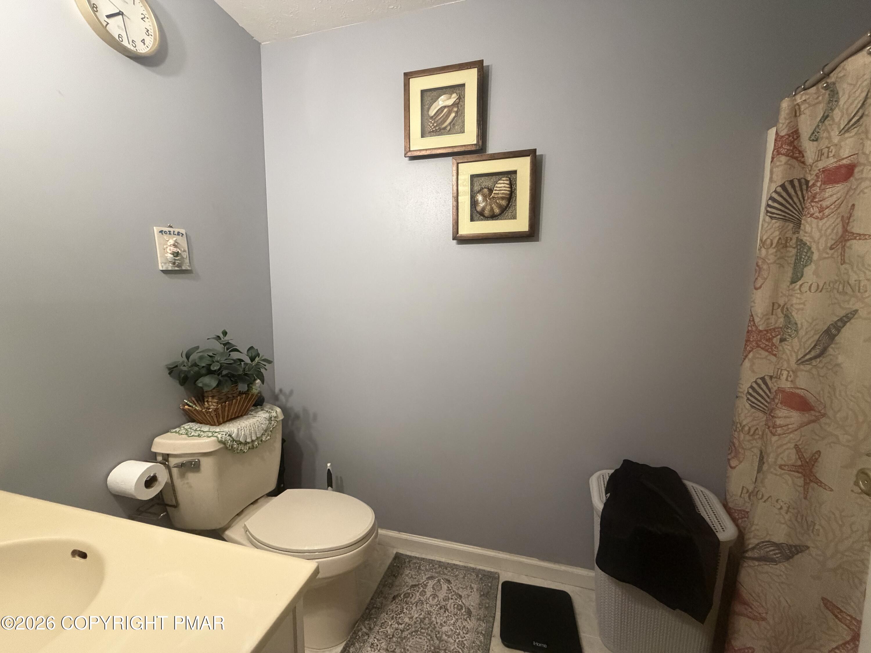 5257 Hummingbird Drive Property Photo 13