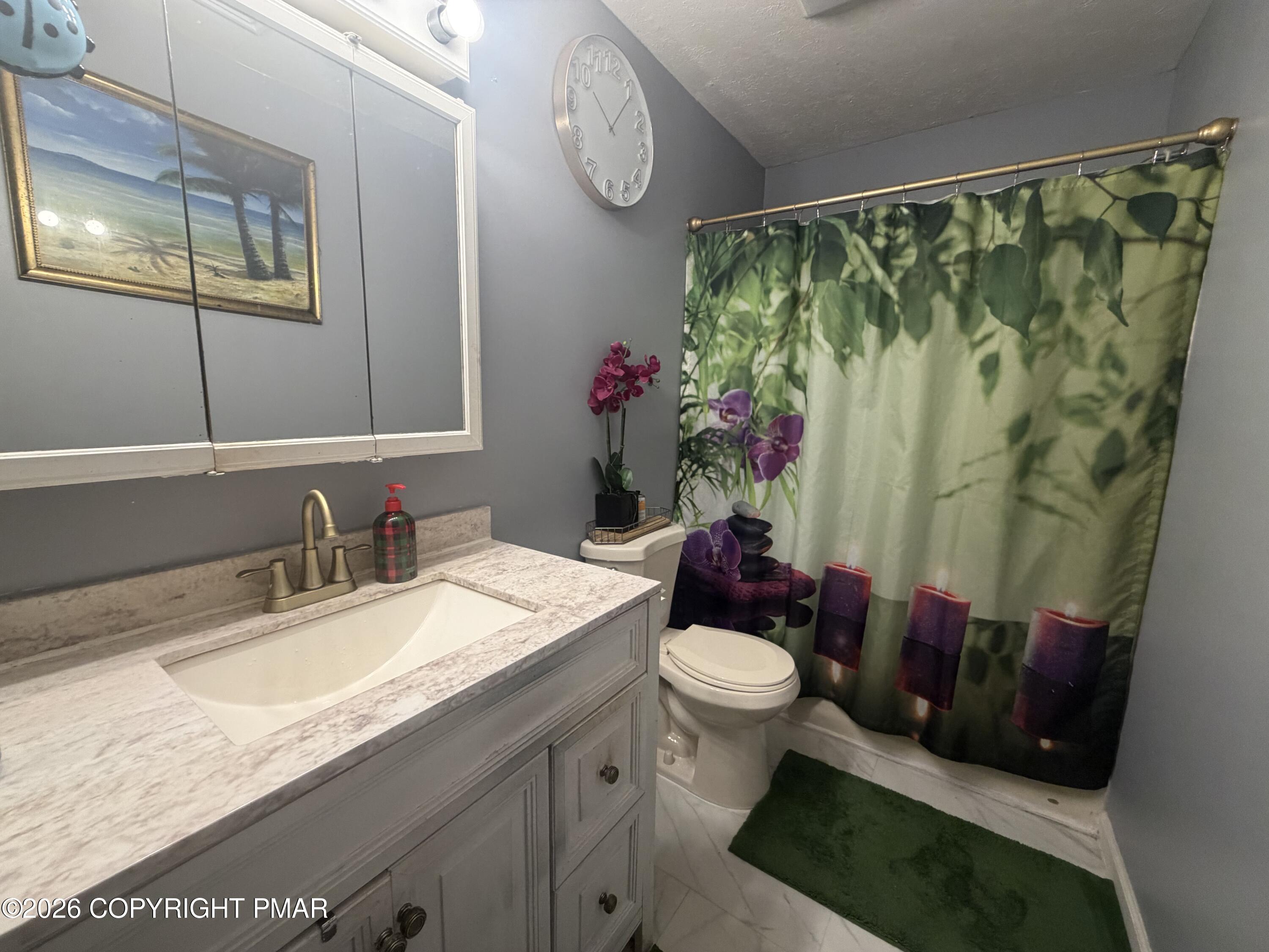 5257 Hummingbird Drive Property Photo 22
